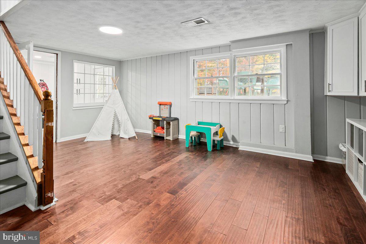 4504 NEPTUNE DR, ALEXANDRIA, Virginia 22309, 4 Bedrooms Bedrooms, ,3 BathroomsBathrooms,Residential,For sale,4504 NEPTUNE DR,VAFX2275896 MLS # VAFX2275896