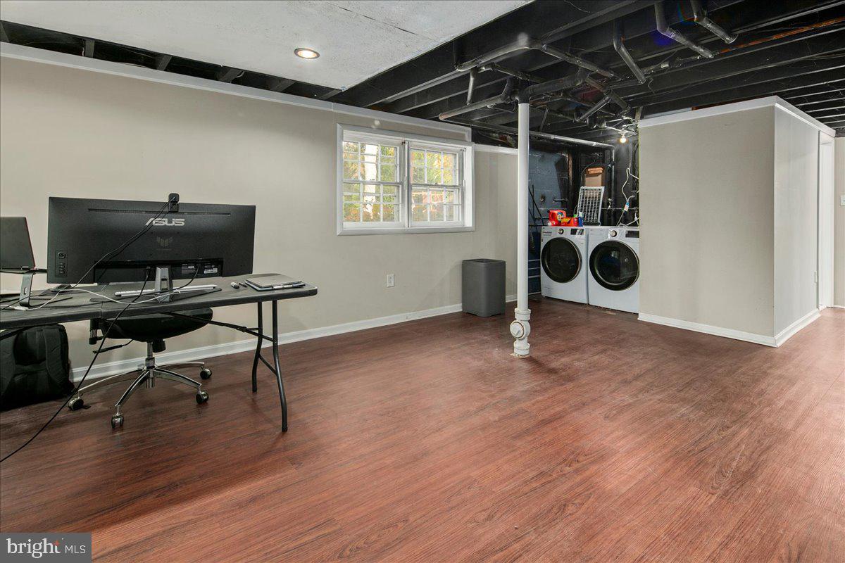 4504 NEPTUNE DR, ALEXANDRIA, Virginia 22309, 4 Bedrooms Bedrooms, ,3 BathroomsBathrooms,Residential,For sale,4504 NEPTUNE DR,VAFX2275896 MLS # VAFX2275896