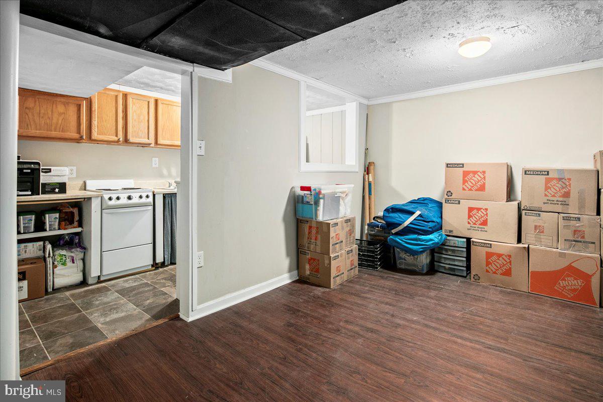 4504 NEPTUNE DR, ALEXANDRIA, Virginia 22309, 4 Bedrooms Bedrooms, ,3 BathroomsBathrooms,Residential,For sale,4504 NEPTUNE DR,VAFX2275896 MLS # VAFX2275896