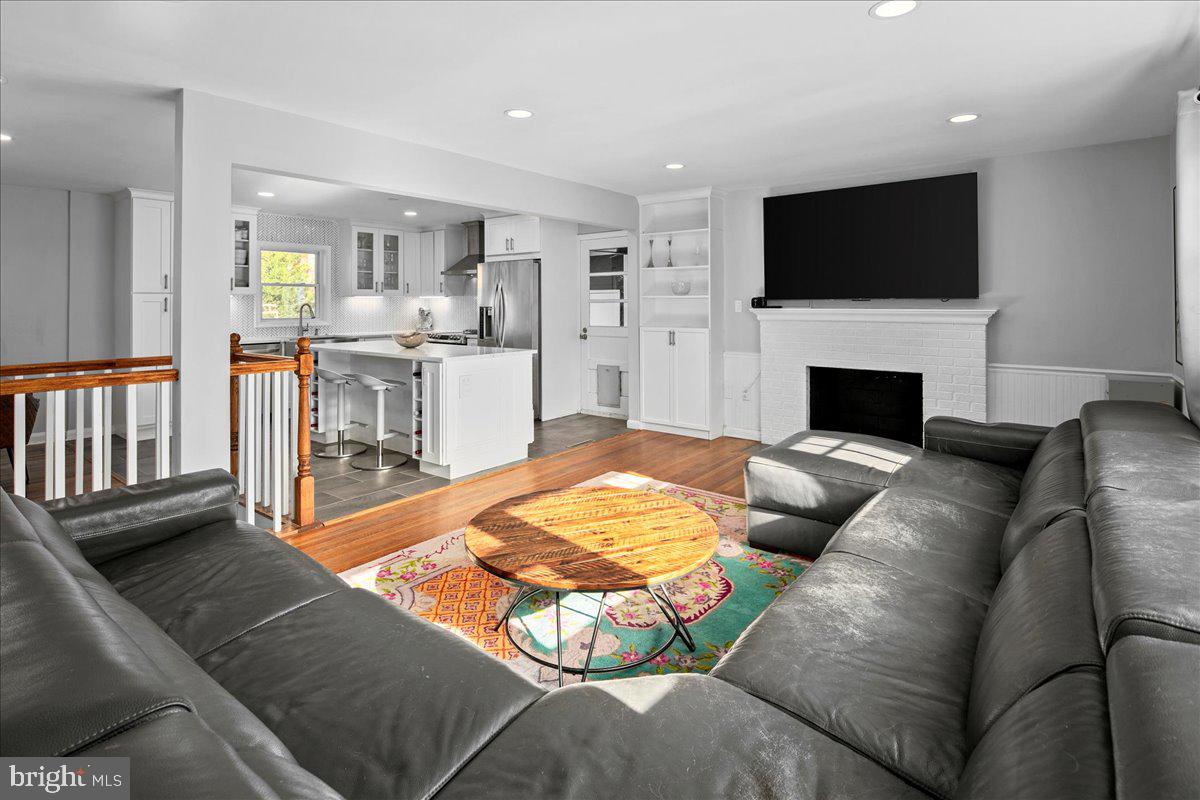 4504 NEPTUNE DR, ALEXANDRIA, Virginia 22309, 4 Bedrooms Bedrooms, ,3 BathroomsBathrooms,Residential,For sale,4504 NEPTUNE DR,VAFX2275896 MLS # VAFX2275896