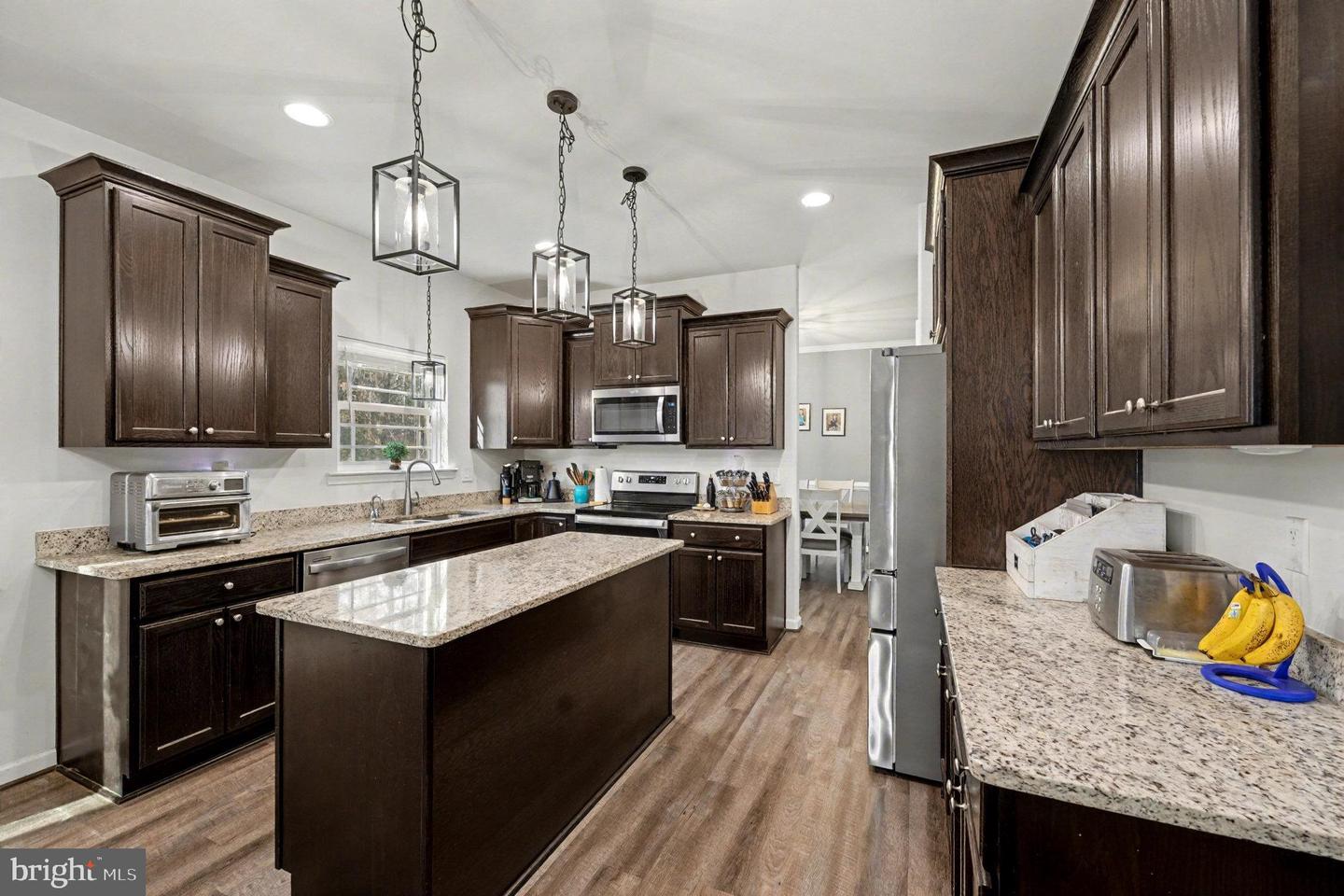 794 WHITE OAK RD, FREDERICKSBURG, Virginia 22405, 4 Bedrooms Bedrooms, ,3 BathroomsBathrooms,Residential,For sale,794 WHITE OAK RD,VAST2043754 MLS # VAST2043754