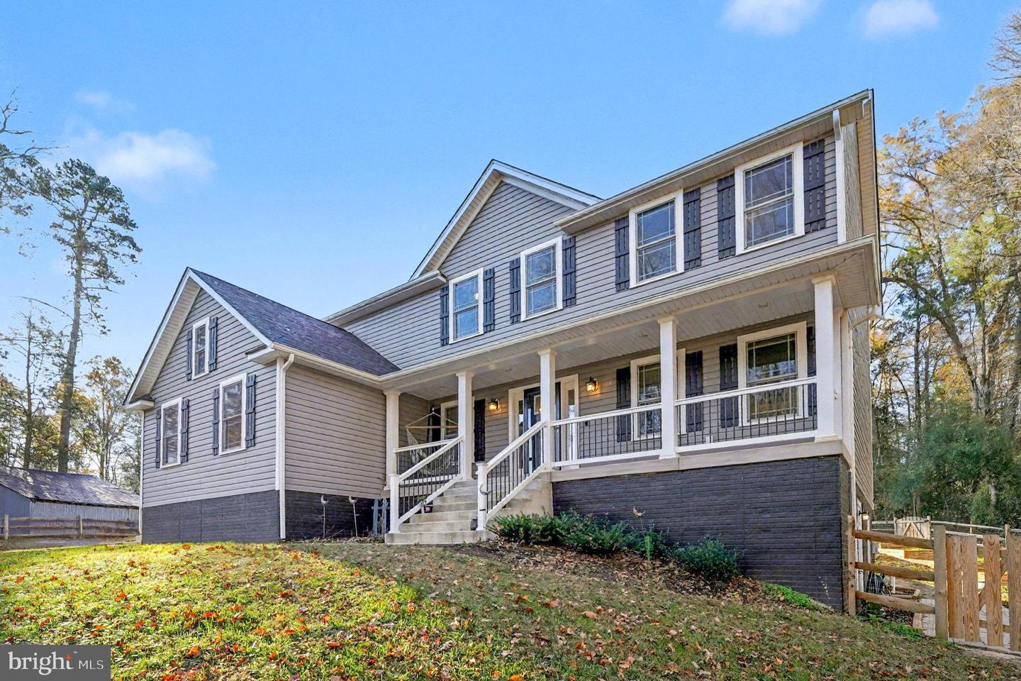 794 WHITE OAK RD, FREDERICKSBURG, Virginia 22405, 4 Bedrooms Bedrooms, ,3 BathroomsBathrooms,Residential,For sale,794 WHITE OAK RD,VAST2043754 MLS # VAST2043754