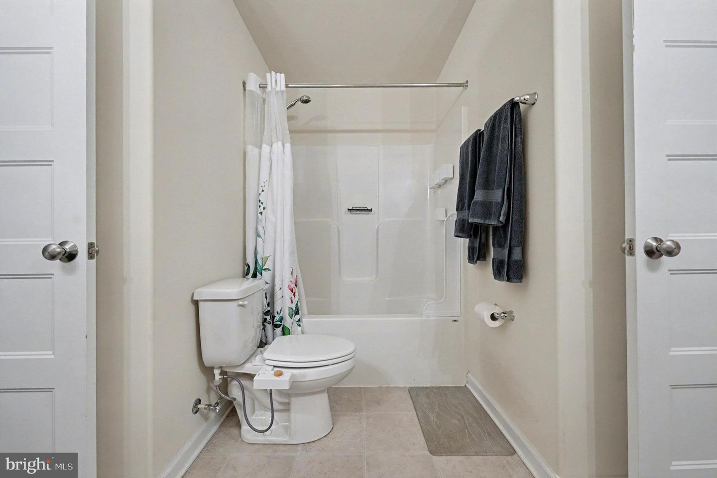 794 WHITE OAK RD, FREDERICKSBURG, Virginia 22405, 4 Bedrooms Bedrooms, ,3 BathroomsBathrooms,Residential,For sale,794 WHITE OAK RD,VAST2043754 MLS # VAST2043754