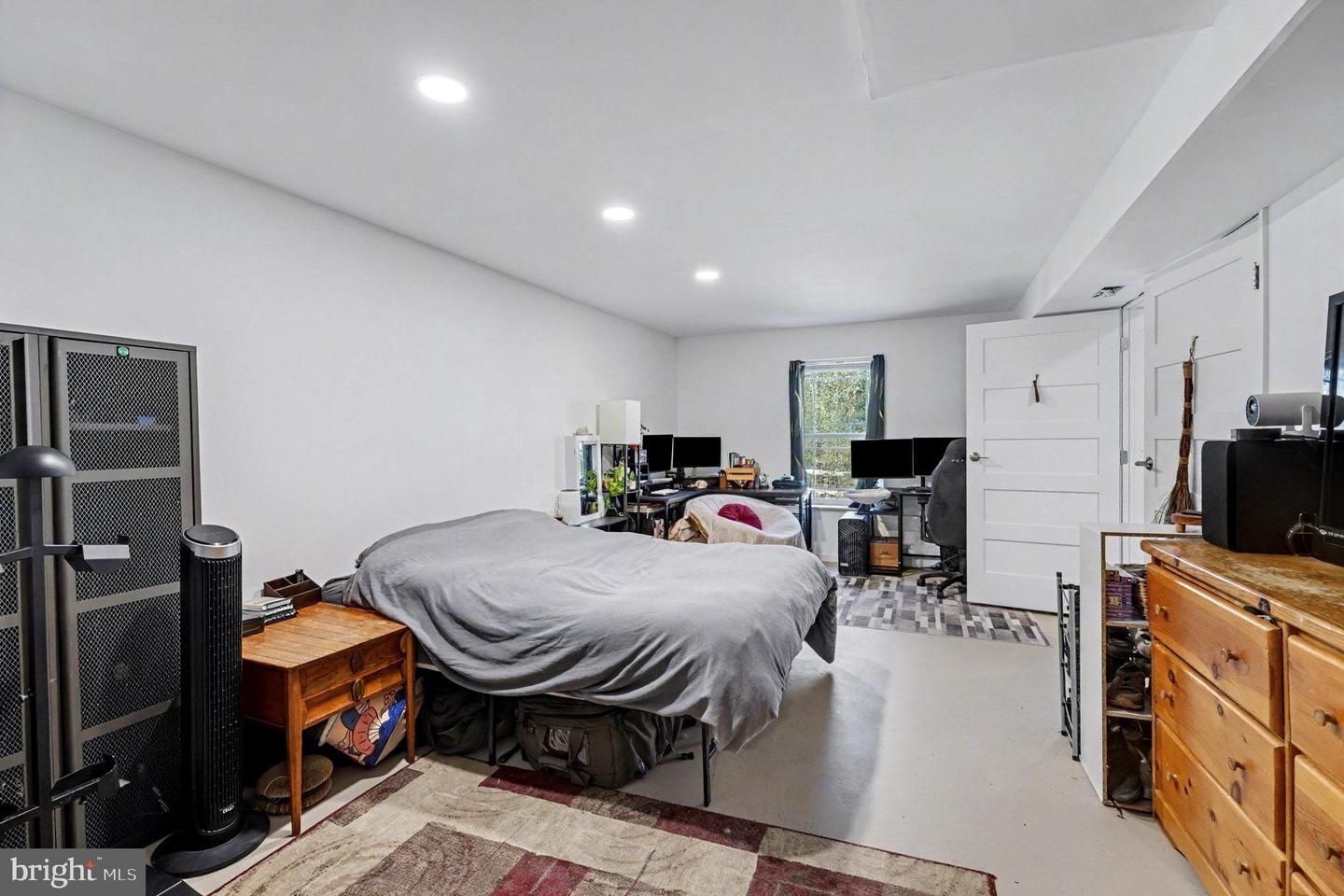 794 WHITE OAK RD, FREDERICKSBURG, Virginia 22405, 4 Bedrooms Bedrooms, ,3 BathroomsBathrooms,Residential,For sale,794 WHITE OAK RD,VAST2043754 MLS # VAST2043754