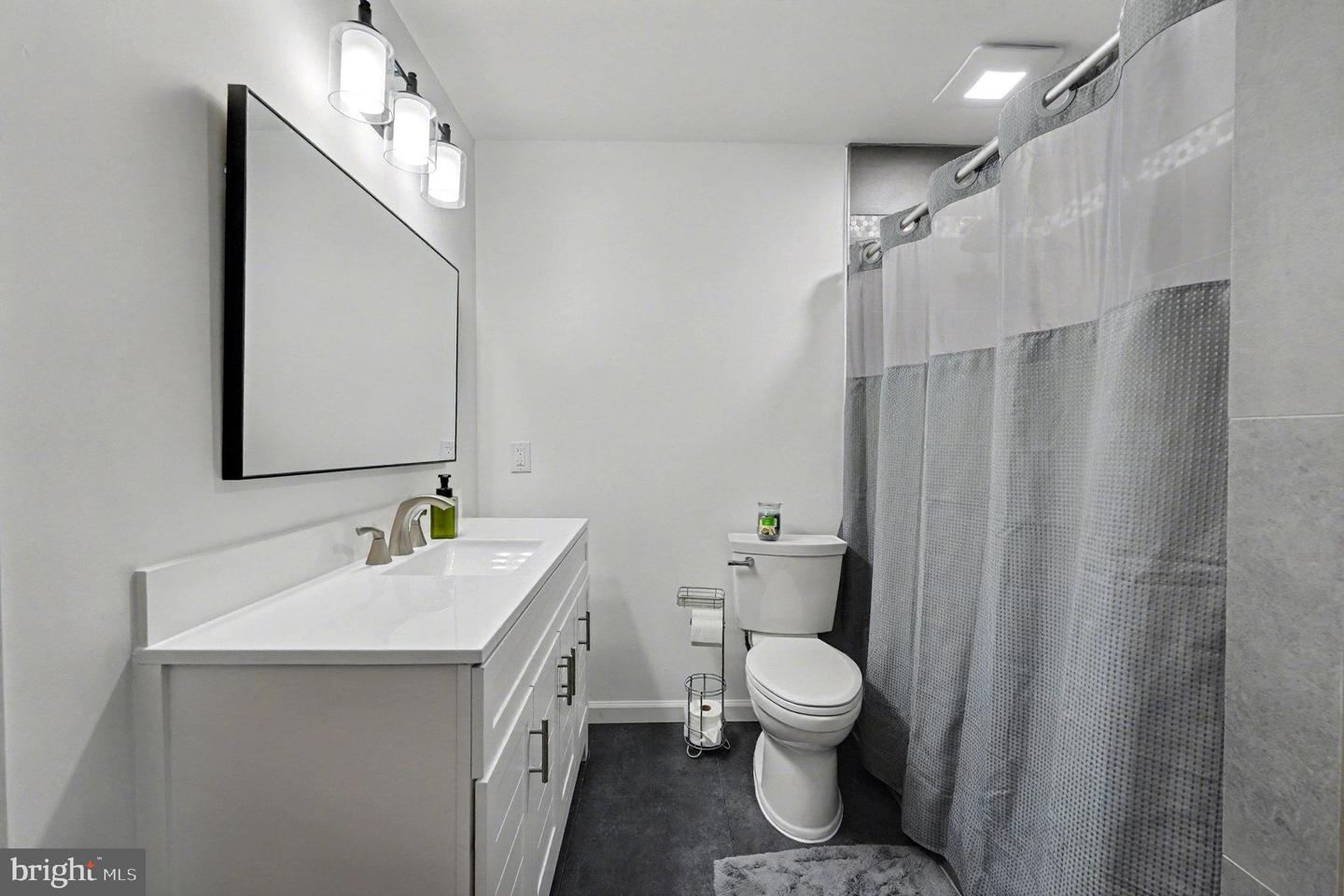 794 WHITE OAK RD, FREDERICKSBURG, Virginia 22405, 4 Bedrooms Bedrooms, ,3 BathroomsBathrooms,Residential,For sale,794 WHITE OAK RD,VAST2043754 MLS # VAST2043754