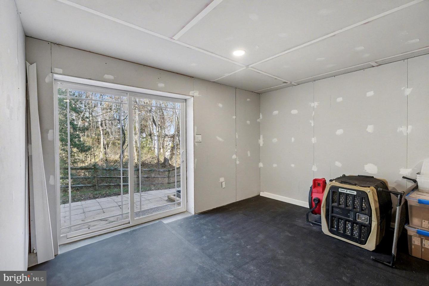 794 WHITE OAK RD, FREDERICKSBURG, Virginia 22405, 4 Bedrooms Bedrooms, ,3 BathroomsBathrooms,Residential,For sale,794 WHITE OAK RD,VAST2043754 MLS # VAST2043754