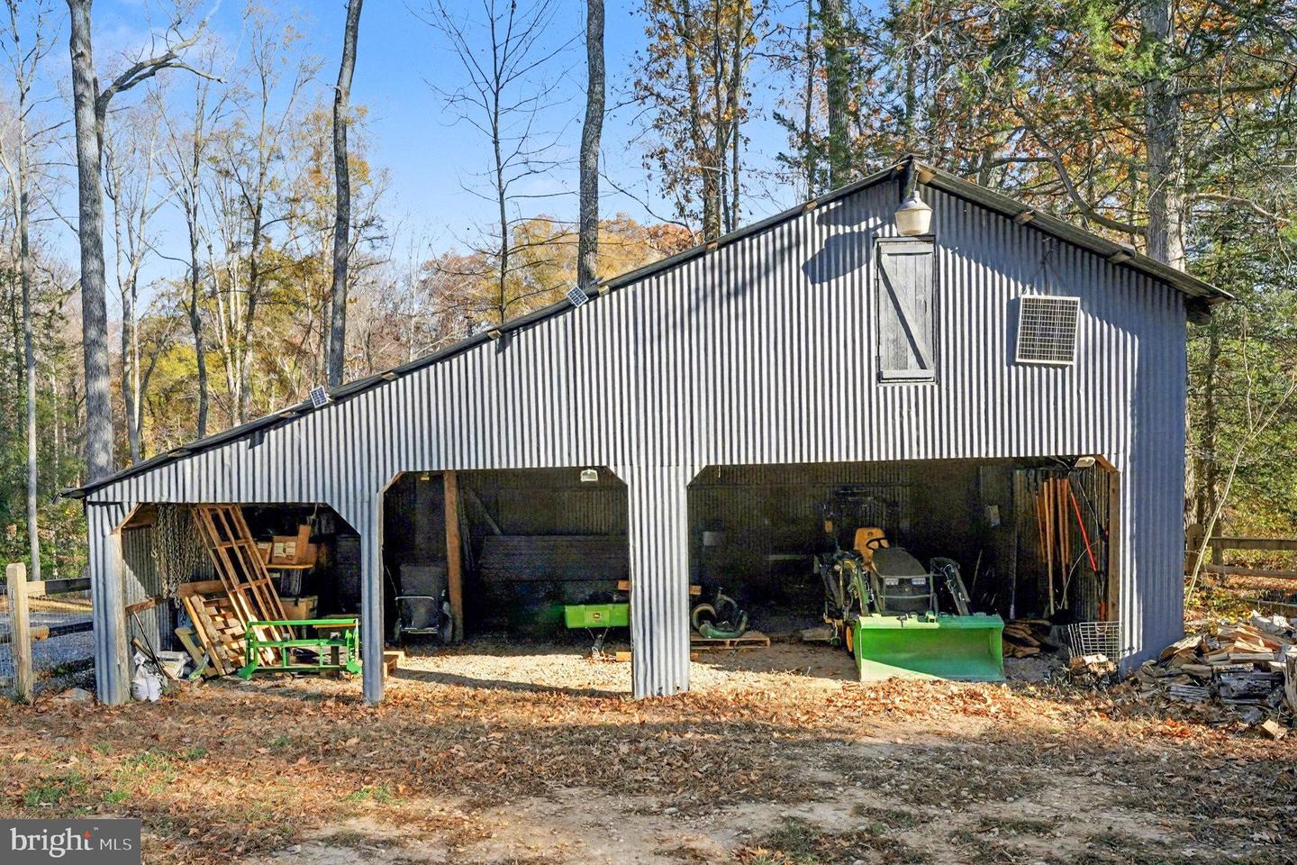 794 WHITE OAK RD, FREDERICKSBURG, Virginia 22405, 4 Bedrooms Bedrooms, ,3 BathroomsBathrooms,Residential,For sale,794 WHITE OAK RD,VAST2043754 MLS # VAST2043754