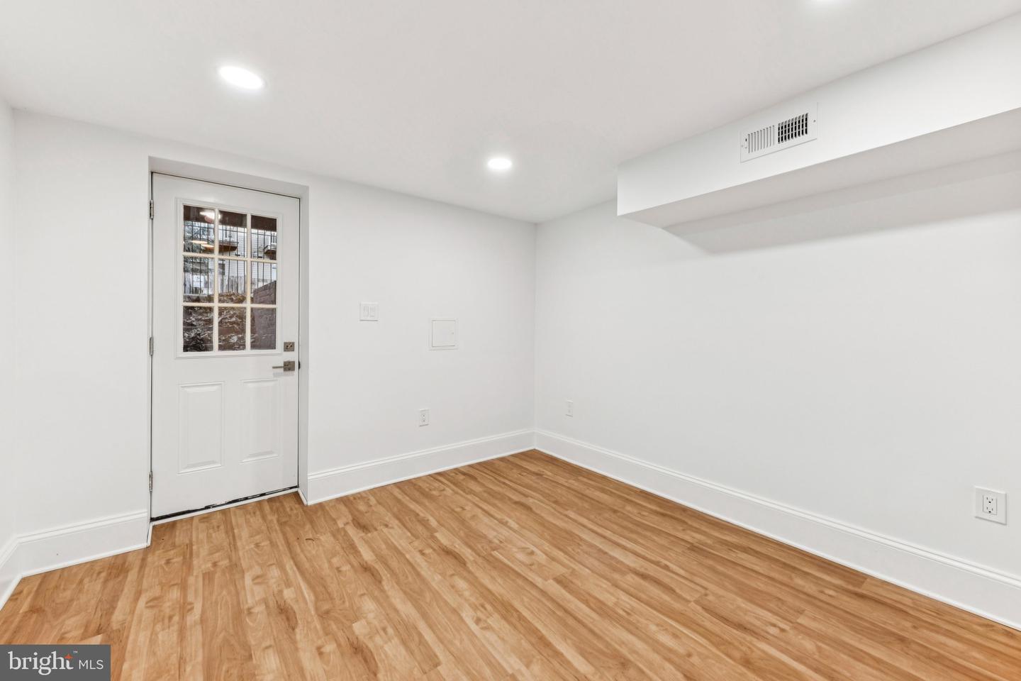 627 ELLIOTT ST NE, WASHINGTON, District Of Columbia 20002, 4 Bedrooms Bedrooms, ,3 BathroomsBathrooms,Residential,For sale,627 ELLIOTT ST NE,DCDC2228594 MLS # DCDC2228594 627 ELLIOTT ST NE, WASHINGTON, District Of Columbia 20002, 4 Bedrooms Bedrooms, ,3 BathroomsBathrooms,Residential,For sale,627 ELLIOTT ST NE,DCDC2228594 MLS # DCDC2228594