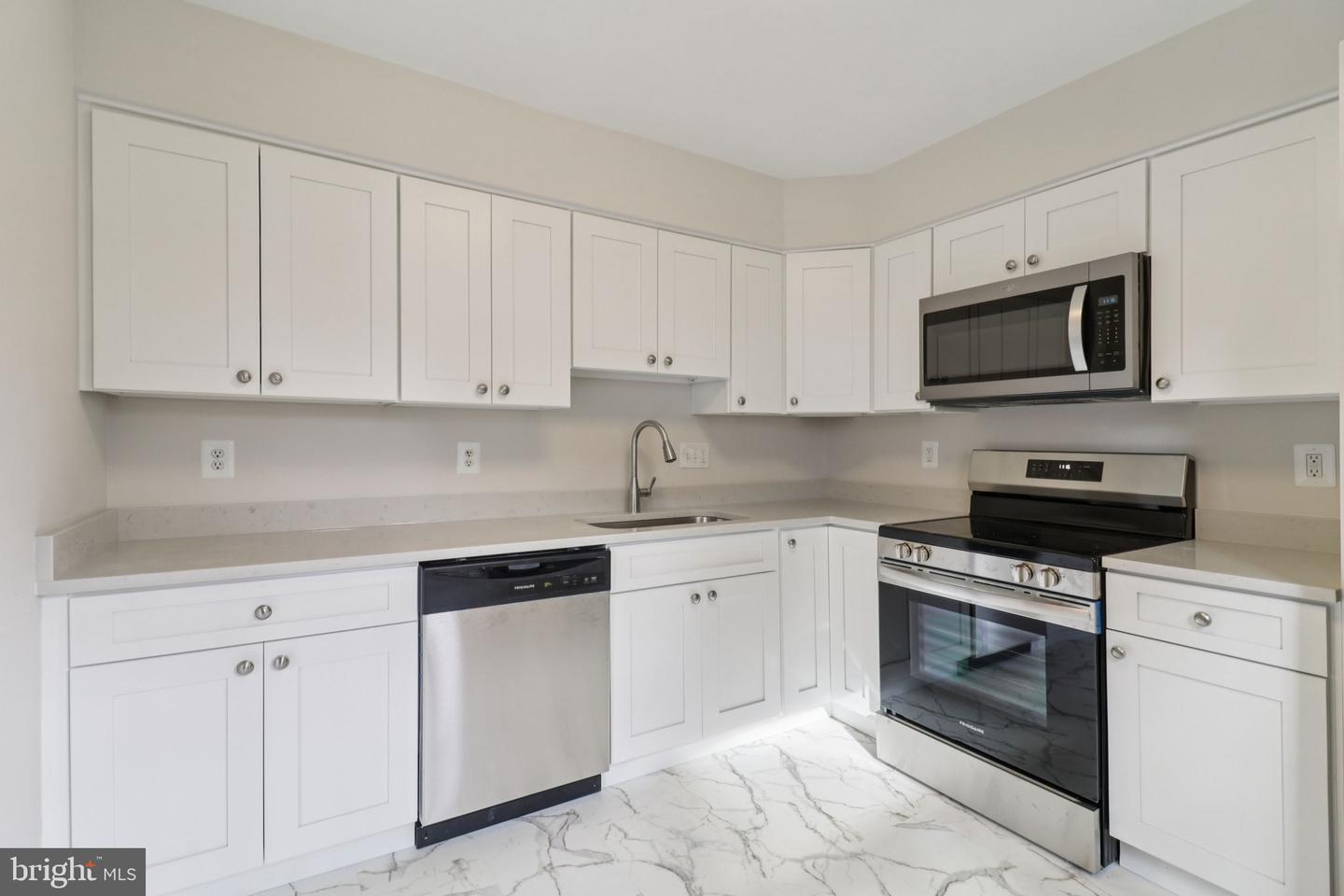 13380 PACKARD DR, WOODBRIDGE, Virginia 22193, 3 Bedrooms Bedrooms, ,2 BathroomsBathrooms,Residential,For sale,13380 PACKARD DR,VAPW2106648 MLS # VAPW2106648 13380 PACKARD DR, WOODBRIDGE, Virginia 22193, 3 Bedrooms Bedrooms, ,2 BathroomsBathrooms,Residential,For sale,13380 PACKARD DR,VAPW2106648 MLS # VAPW2106648