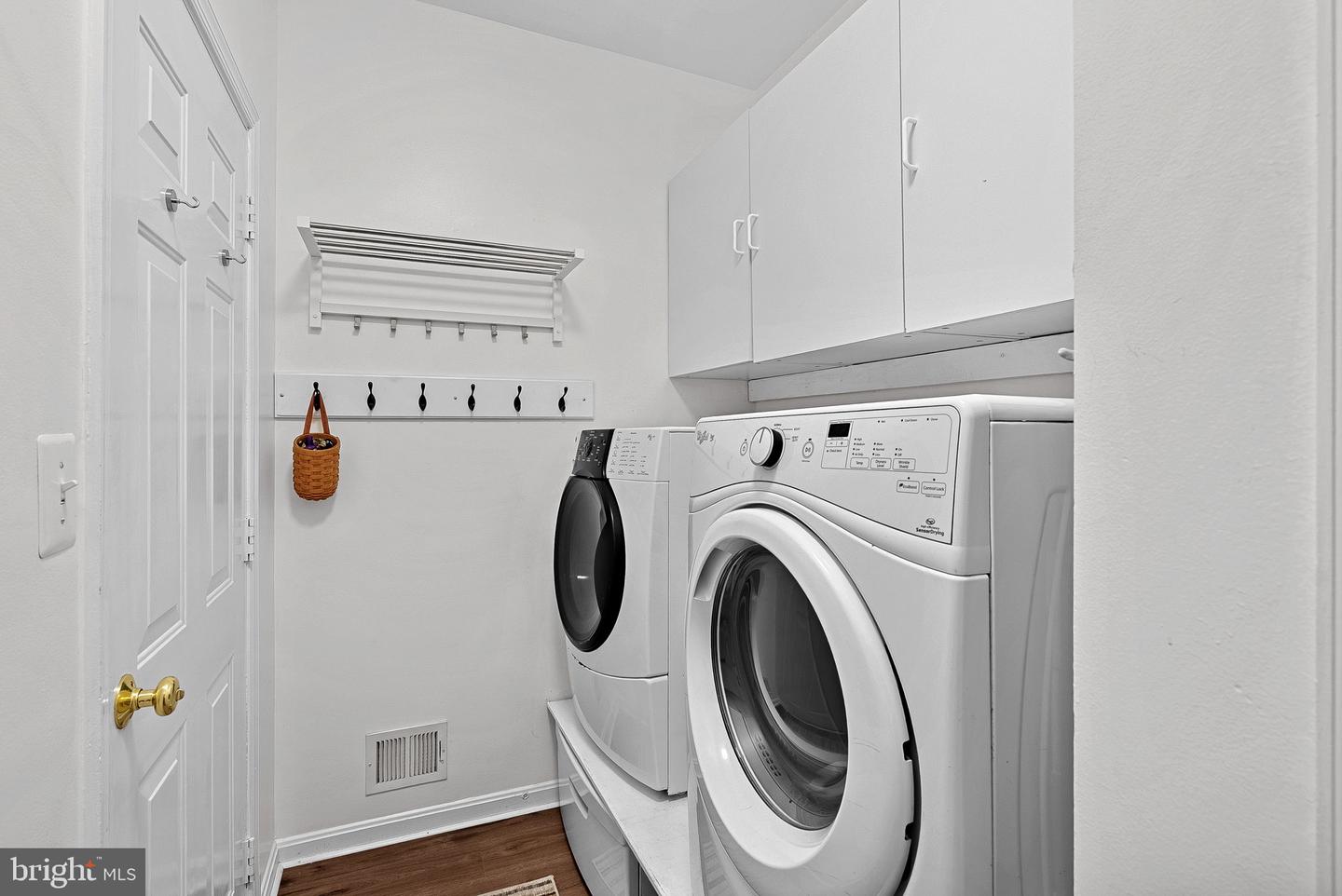 309 BILL BROWER CT, PURCELLVILLE, Virginia 20132, 6 Bedrooms Bedrooms, ,3 BathroomsBathrooms,Residential,For sale,309 BILL BROWER CT,VALO2109748 MLS # VALO2109748 309 BILL BROWER CT, PURCELLVILLE, Virginia 20132, 6 Bedrooms Bedrooms, ,3 BathroomsBathrooms,Residential,For sale,309 BILL BROWER CT,VALO2109748 MLS # VALO2109748