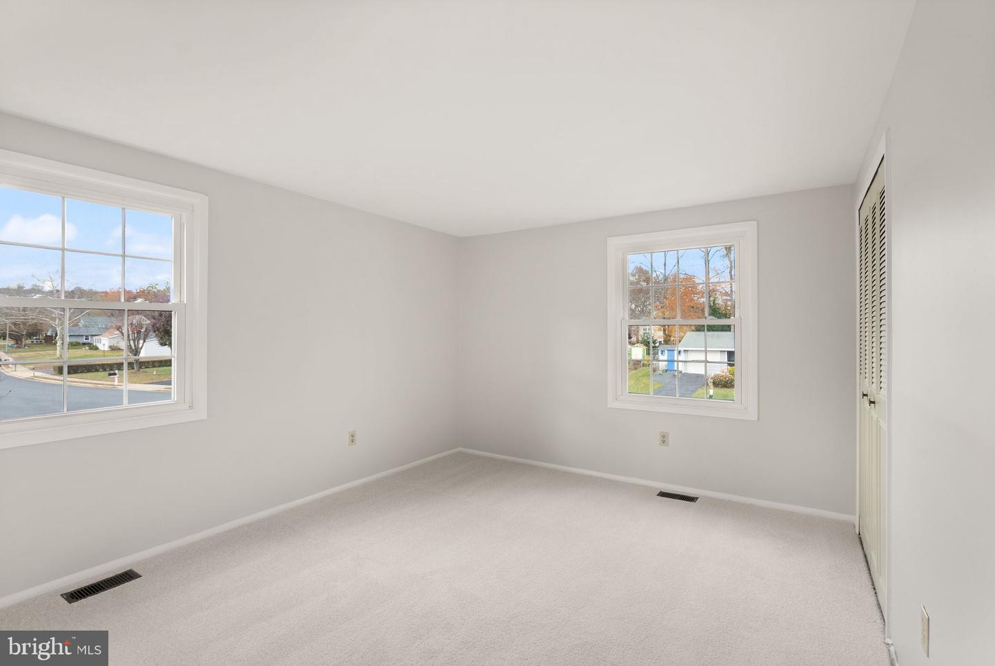 7322 WICKFORD DR, ALEXANDRIA, Virginia 22315, 4 Bedrooms Bedrooms, ,3 BathroomsBathrooms,Residential,For sale,7322 WICKFORD DR,VAFX2276522 MLS # VAFX2276522