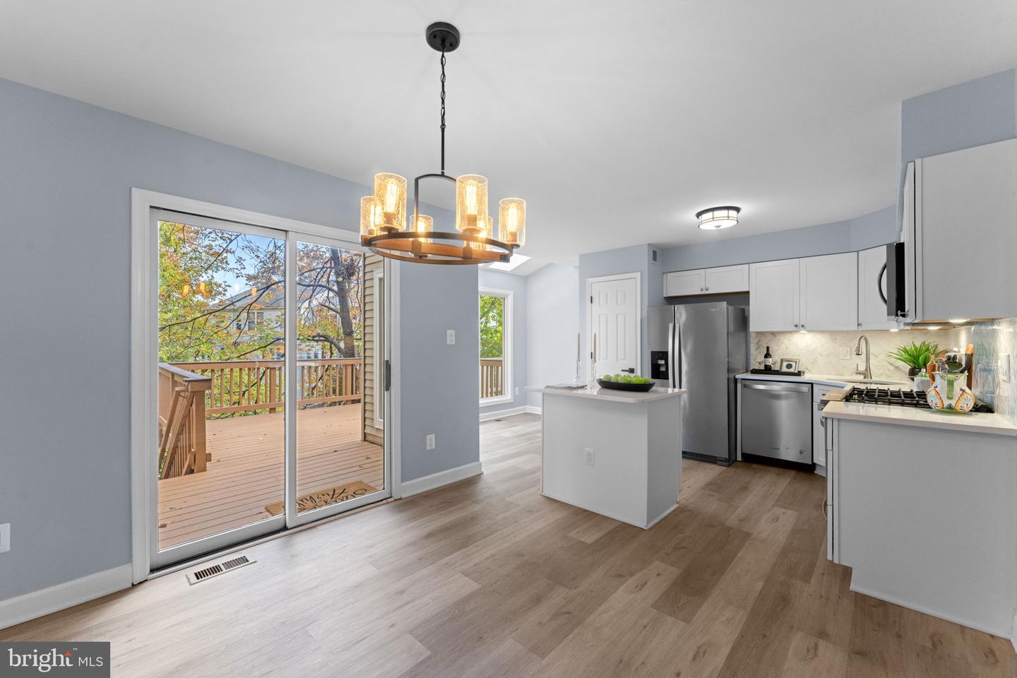 14608 BATTERY RIDGE LN, CENTREVILLE, Virginia 20120, 3 Bedrooms Bedrooms, 12 Rooms Rooms,3 BathroomsBathrooms,Residential,For sale,14608 BATTERY RIDGE LN,VAFX2276738 MLS # VAFX2276738