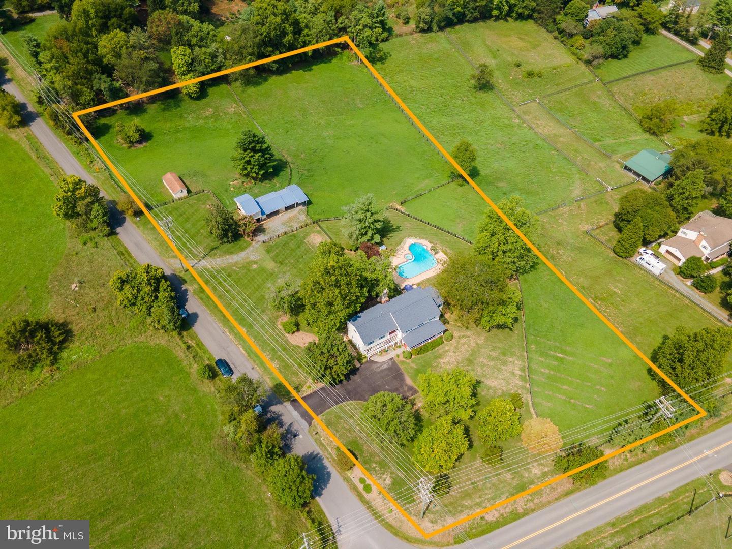 39704 RICKARD RD, LOVETTSVILLE, Virginia 20180, 4 Bedrooms Bedrooms, 8 Rooms Rooms,3 BathroomsBathrooms,Residential,For sale,39704 RICKARD RD,VALO2110010 MLS # VALO2110010 39704 RICKARD RD, LOVETTSVILLE, Virginia 20180, 4 Bedrooms Bedrooms, 8 Rooms Rooms,3 BathroomsBathrooms,Residential,For sale,39704 RICKARD RD,VALO2110010 MLS # VALO2110010