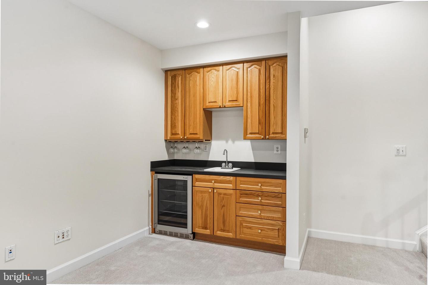 1919 LOGAN MANOR DR, RESTON, Virginia 20190, 4 Bedrooms Bedrooms, 14 Rooms Rooms,3 BathroomsBathrooms,Residential,For sale,1919 LOGAN MANOR DR,VAFX2276898 MLS # VAFX2276898 1919 LOGAN MANOR DR, RESTON, Virginia 20190, 4 Bedrooms Bedrooms, 14 Rooms Rooms,3 BathroomsBathrooms,Residential,For sale,1919 LOGAN MANOR DR,VAFX2276898 MLS # VAFX2276898