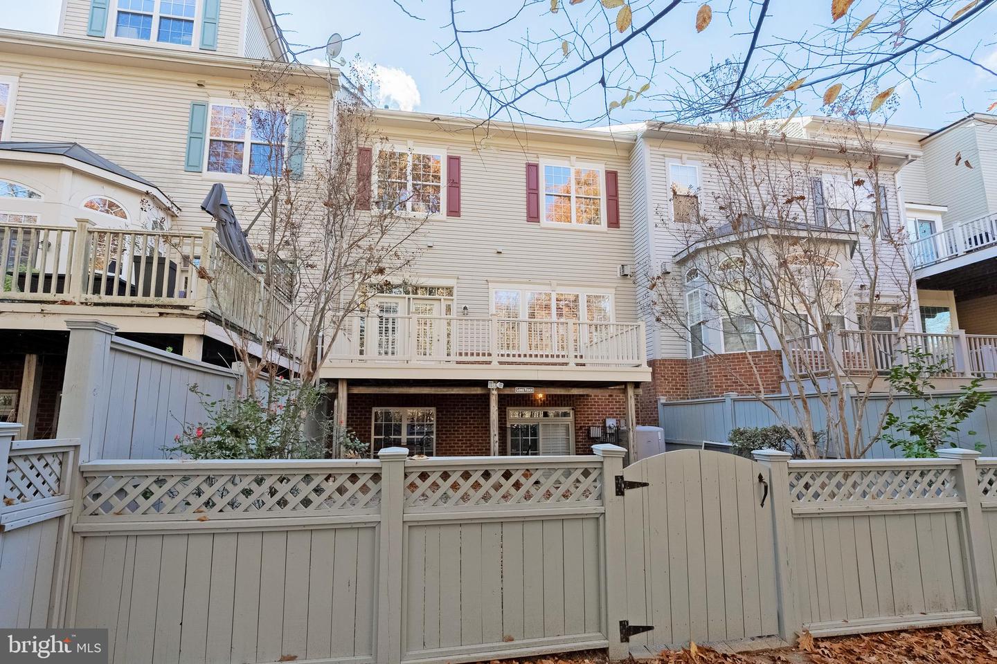 1919 LOGAN MANOR DR, RESTON, Virginia 20190, 4 Bedrooms Bedrooms, 14 Rooms Rooms,3 BathroomsBathrooms,Residential,For sale,1919 LOGAN MANOR DR,VAFX2276898 MLS # VAFX2276898 1919 LOGAN MANOR DR, RESTON, Virginia 20190, 4 Bedrooms Bedrooms, 14 Rooms Rooms,3 BathroomsBathrooms,Residential,For sale,1919 LOGAN MANOR DR,VAFX2276898 MLS # VAFX2276898