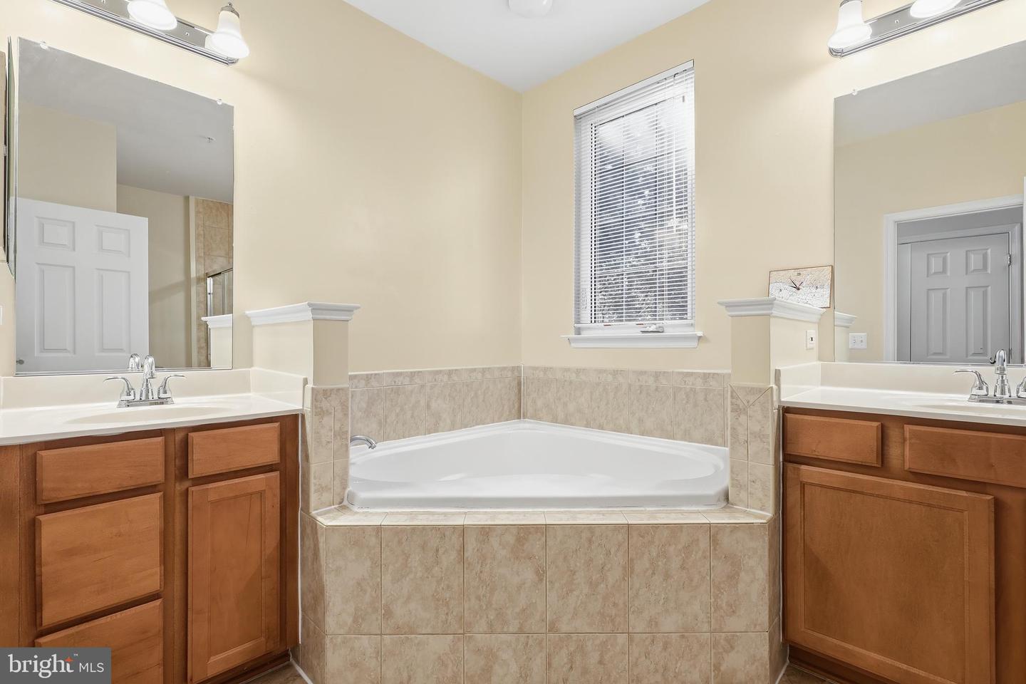 9800 PICKENS PL, MANASSAS PARK, Virginia 20111, 2 Bedrooms Bedrooms, ,2 BathroomsBathrooms,Residential,For sale,9800 PICKENS PL,VAMP2003426 MLS # VAMP2003426