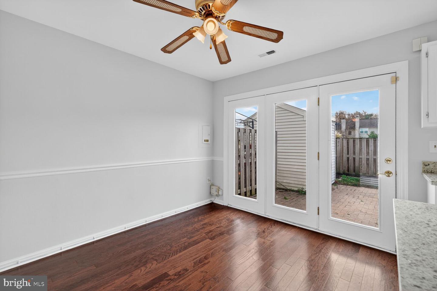 6539 OLD CARRIAGE LN, ALEXANDRIA, Virginia 22315, 2 Bedrooms Bedrooms, ,2 BathroomsBathrooms,Residential,For sale,6539 OLD CARRIAGE LN,VAFX2277110 MLS # VAFX2277110