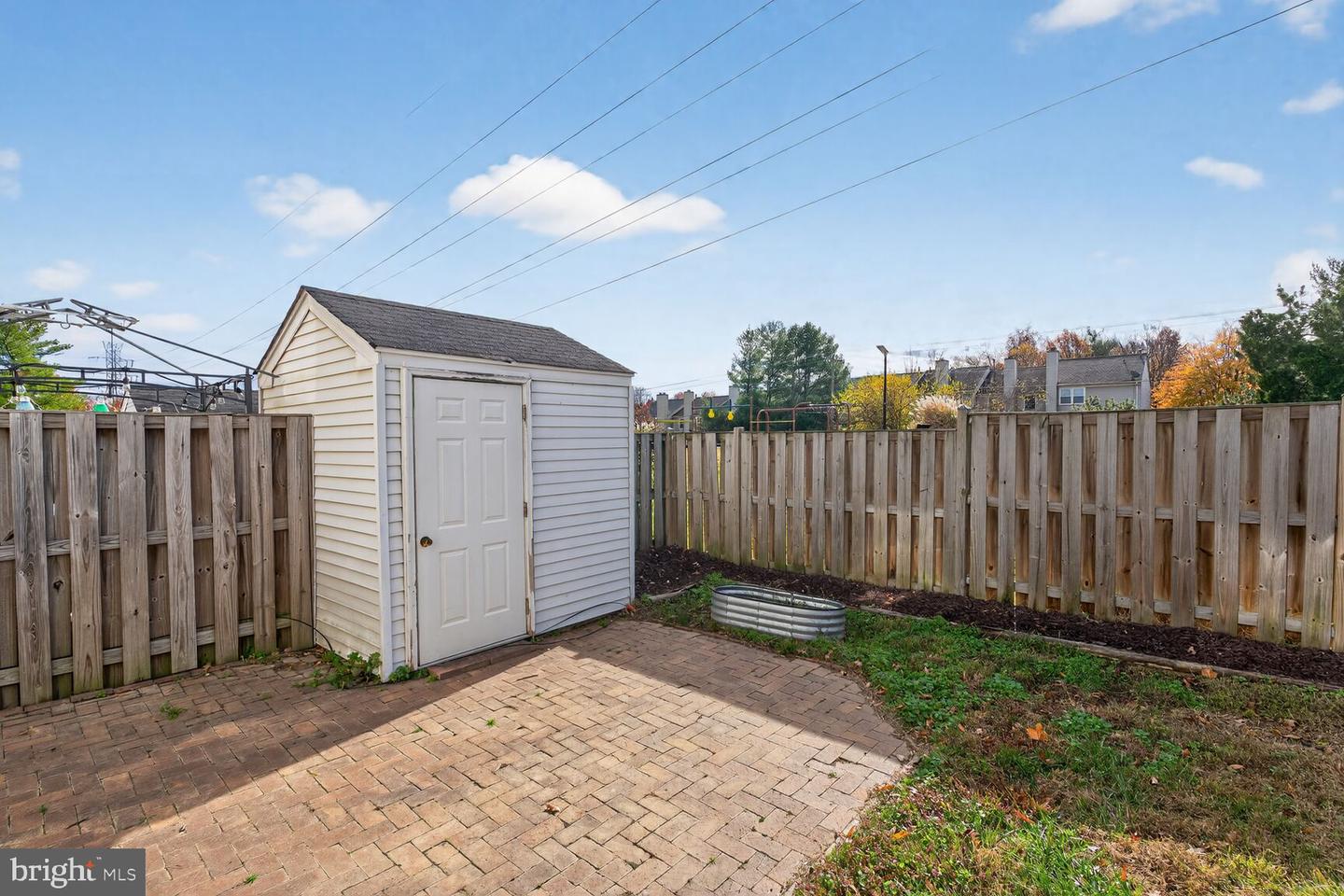 6539 OLD CARRIAGE LN, ALEXANDRIA, Virginia 22315, 2 Bedrooms Bedrooms, ,2 BathroomsBathrooms,Residential,For sale,6539 OLD CARRIAGE LN,VAFX2277110 MLS # VAFX2277110