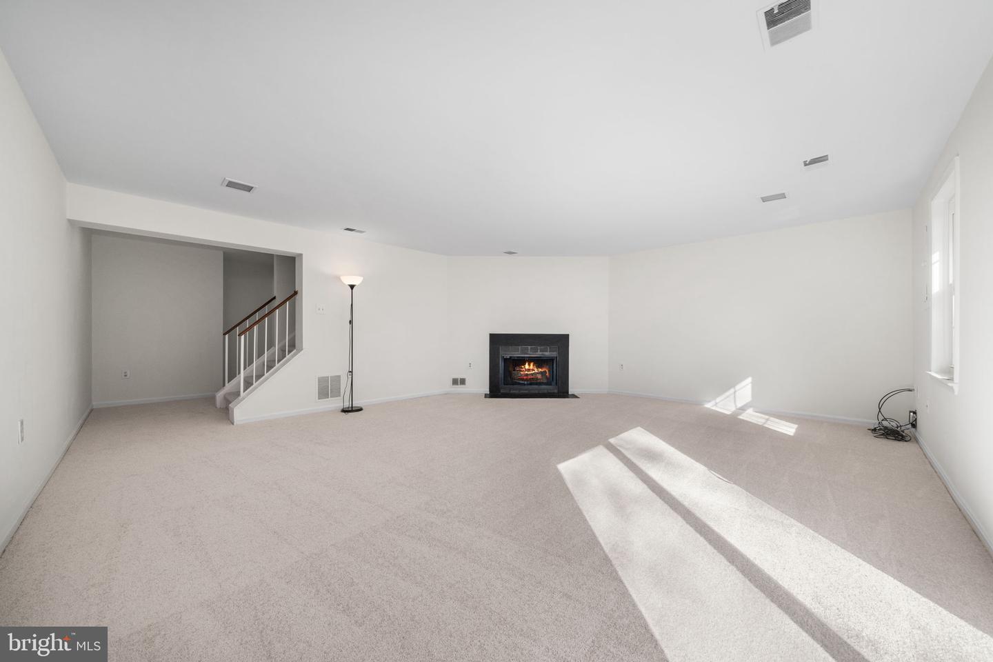 5658 SUTHERLAND CT, BURKE, Virginia 22015, 3 Bedrooms Bedrooms, ,3 BathroomsBathrooms,Residential,For sale,5658 SUTHERLAND CT,VAFX2278194 MLS # VAFX2278194