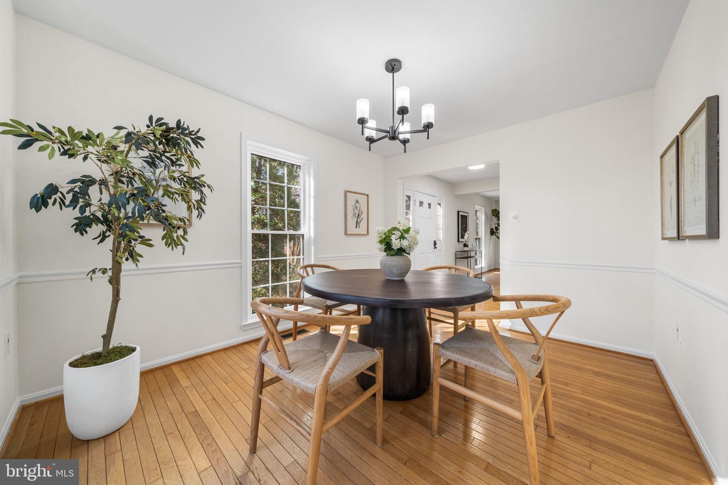 5658 SUTHERLAND CT, BURKE, Virginia 22015, 3 Bedrooms Bedrooms, ,3 BathroomsBathrooms,Residential,For sale,5658 SUTHERLAND CT,VAFX2278194 MLS # VAFX2278194