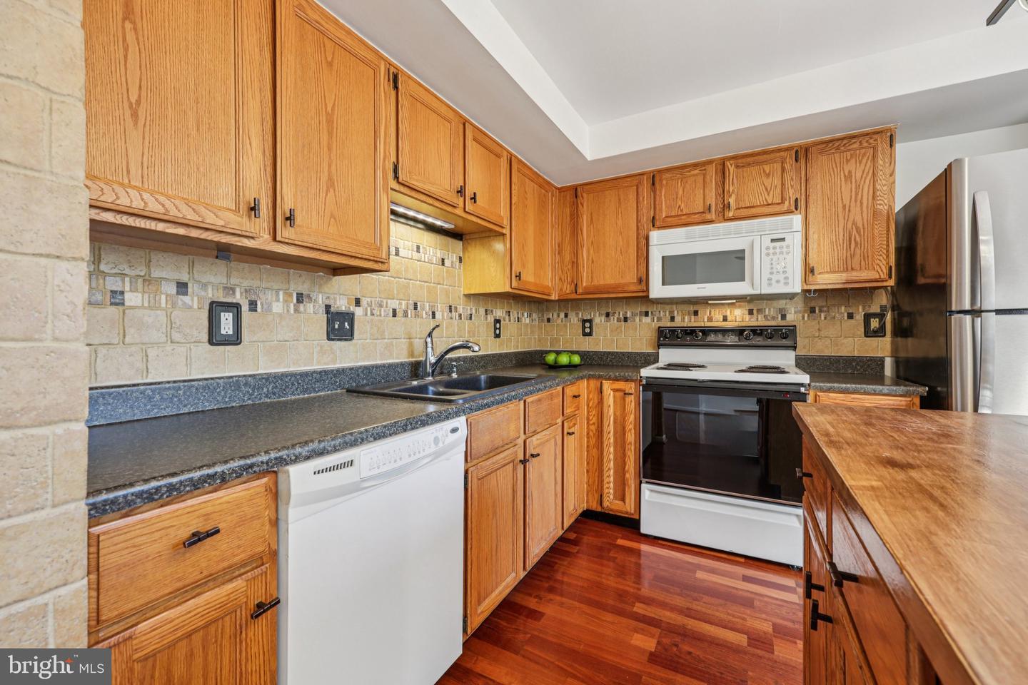 43494 POSTRAIL SQ, ASHBURN, Virginia 20147, 3 Bedrooms Bedrooms, ,3 BathroomsBathrooms,Residential,For sale,43494 POSTRAIL SQ,VALO2110774 MLS # VALO2110774