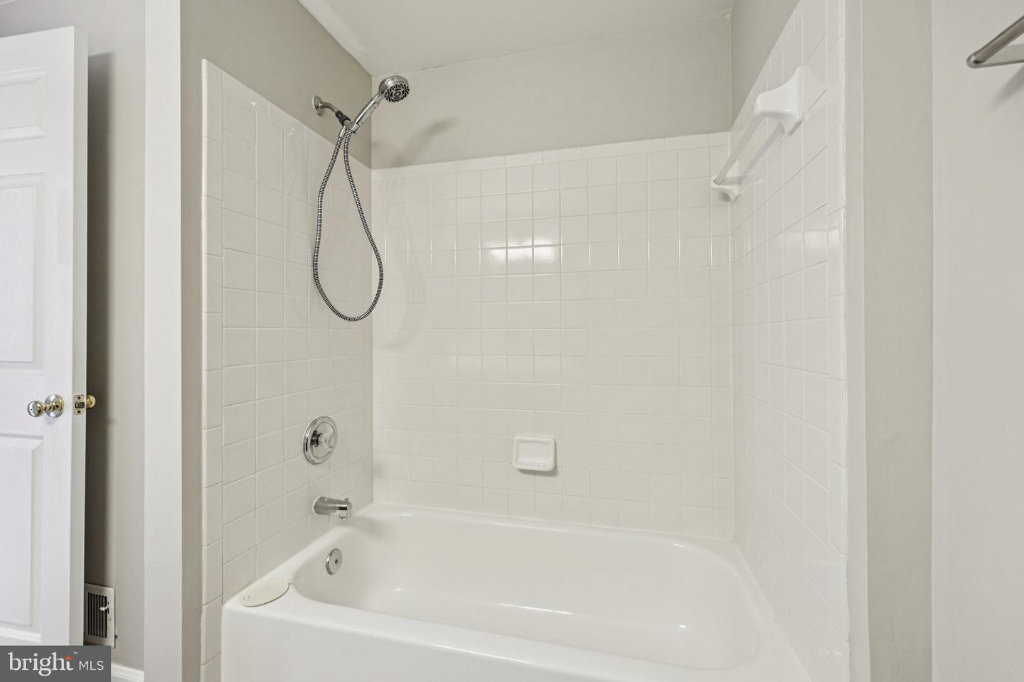 43494 POSTRAIL SQ, ASHBURN, Virginia 20147, 3 Bedrooms Bedrooms, ,3 BathroomsBathrooms,Residential,For sale,43494 POSTRAIL SQ,VALO2110774 MLS # VALO2110774