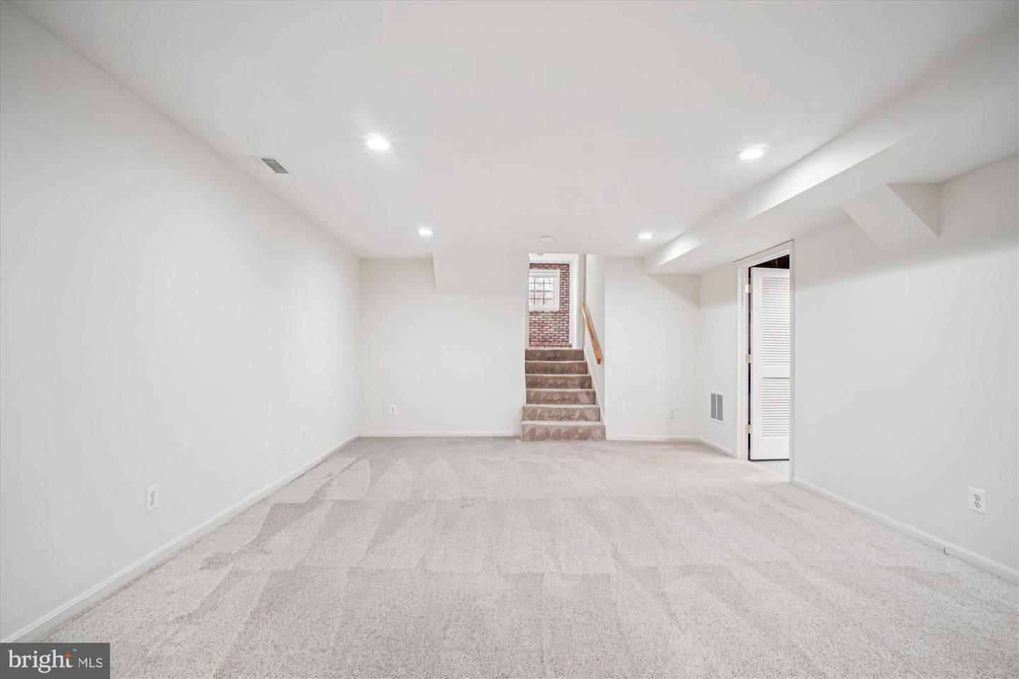 4307 PLANTERS CT, ANNANDALE, Virginia 22003, 5 Bedrooms Bedrooms, ,3 BathroomsBathrooms,Residential,For sale,4307 PLANTERS CT,VAFX2278908 MLS # VAFX2278908 4307 PLANTERS CT, ANNANDALE, Virginia 22003, 5 Bedrooms Bedrooms, ,3 BathroomsBathrooms,Residential,For sale,4307 PLANTERS CT,VAFX2278908 MLS # VAFX2278908