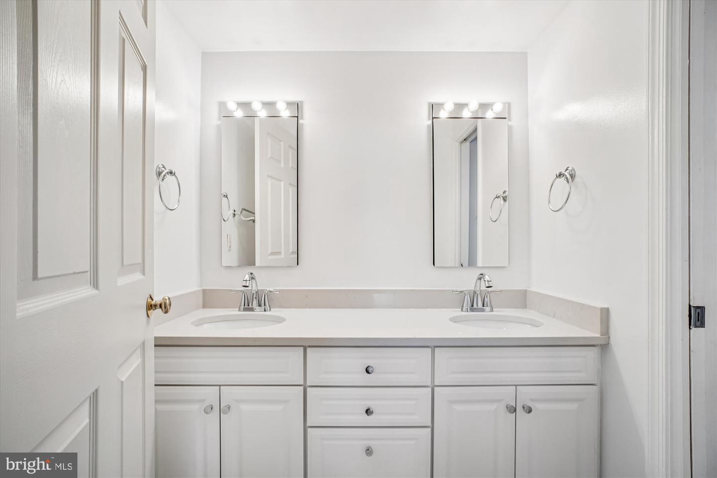 4307 PLANTERS CT, ANNANDALE, Virginia 22003, 5 Bedrooms Bedrooms, ,3 BathroomsBathrooms,Residential,For sale,4307 PLANTERS CT,VAFX2278908 MLS # VAFX2278908 4307 PLANTERS CT, ANNANDALE, Virginia 22003, 5 Bedrooms Bedrooms, ,3 BathroomsBathrooms,Residential,For sale,4307 PLANTERS CT,VAFX2278908 MLS # VAFX2278908