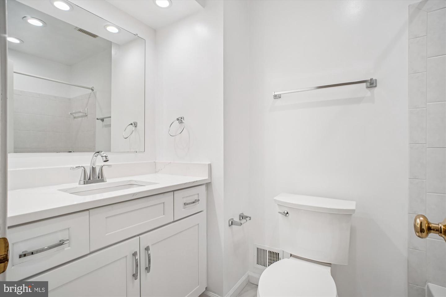 4307 PLANTERS CT, ANNANDALE, Virginia 22003, 5 Bedrooms Bedrooms, ,3 BathroomsBathrooms,Residential,For sale,4307 PLANTERS CT,VAFX2278908 MLS # VAFX2278908 4307 PLANTERS CT, ANNANDALE, Virginia 22003, 5 Bedrooms Bedrooms, ,3 BathroomsBathrooms,Residential,For sale,4307 PLANTERS CT,VAFX2278908 MLS # VAFX2278908