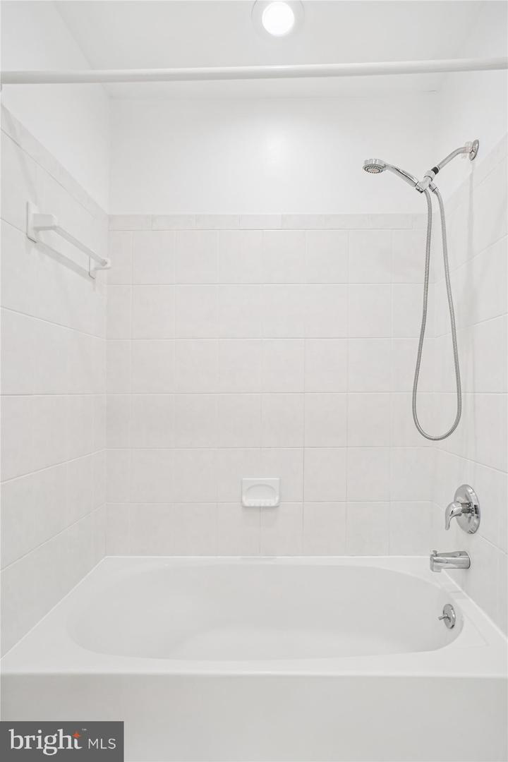 4307 PLANTERS CT, ANNANDALE, Virginia 22003, 5 Bedrooms Bedrooms, ,3 BathroomsBathrooms,Residential,For sale,4307 PLANTERS CT,VAFX2278908 MLS # VAFX2278908 4307 PLANTERS CT, ANNANDALE, Virginia 22003, 5 Bedrooms Bedrooms, ,3 BathroomsBathrooms,Residential,For sale,4307 PLANTERS CT,VAFX2278908 MLS # VAFX2278908