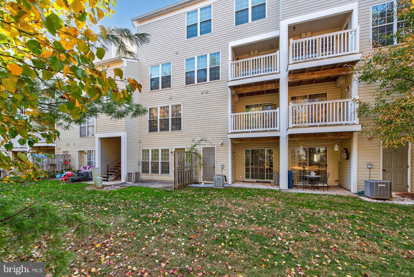 46932 COURTYARD SQ, STERLING, Virginia 20164, 2 Bedrooms Bedrooms, 9 Rooms Rooms,2 BathroomsBathrooms,Residential,For sale,46932 COURTYARD SQ,VALO2111088 MLS # VALO2111088