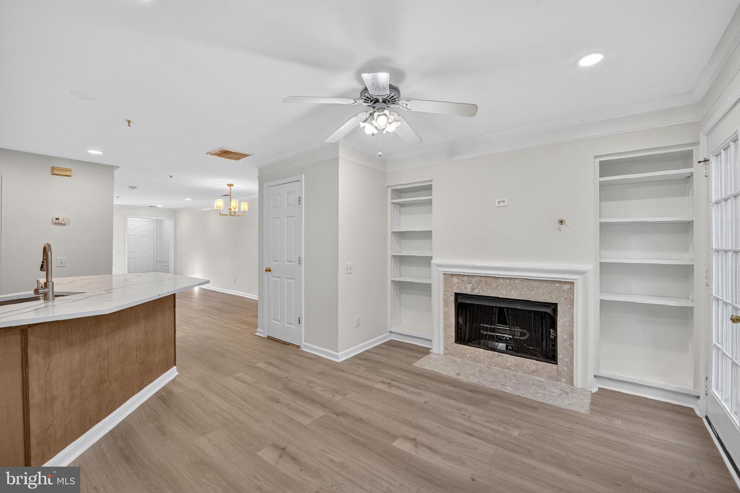 46932 COURTYARD SQ, STERLING, Virginia 20164, 2 Bedrooms Bedrooms, 9 Rooms Rooms,2 BathroomsBathrooms,Residential,For sale,46932 COURTYARD SQ,VALO2111088 MLS # VALO2111088