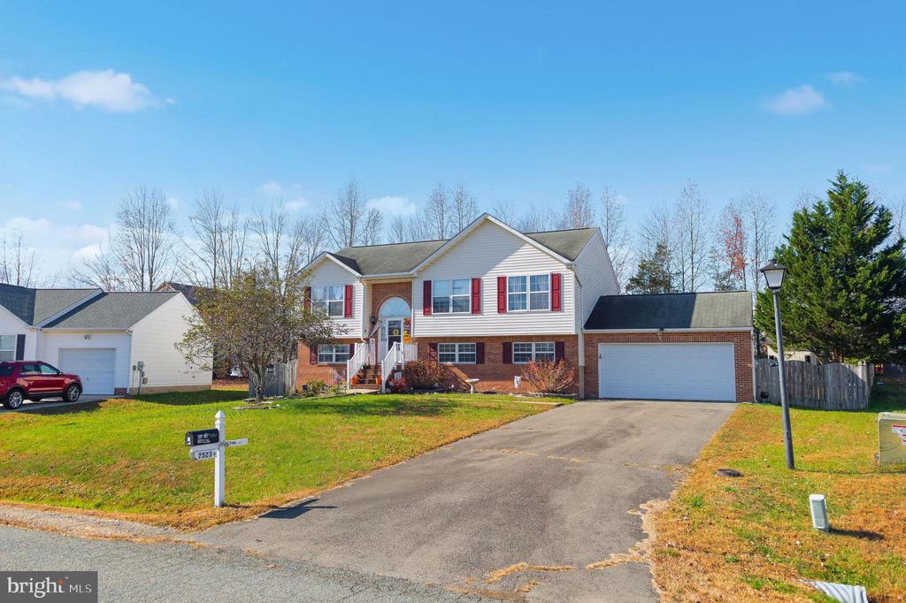 7523 STERLING DR, FREDERICKSBURG, Virginia 22407, 5 Bedrooms Bedrooms, ,3 BathroomsBathrooms,Residential,7523 STERLING DR,VASP2037466 MLS # VASP2037466 7523 STERLING DR, FREDERICKSBURG, Virginia 22407, 5 Bedrooms Bedrooms, ,3 BathroomsBathrooms,Residential,7523 STERLING DR,VASP2037466 MLS # VASP2037466
