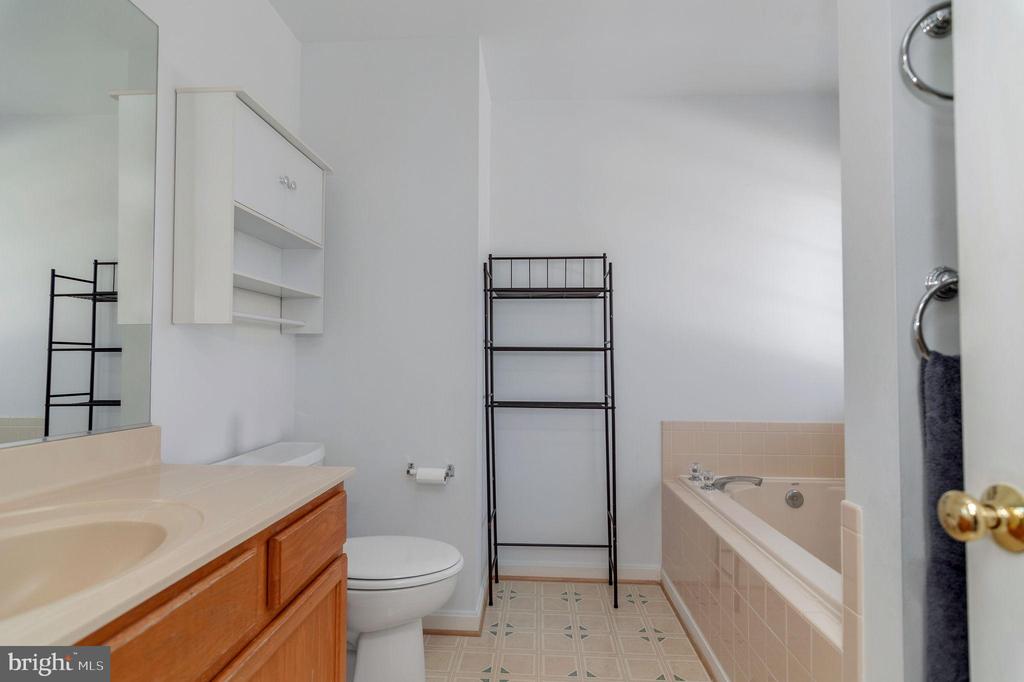 7523 STERLING DR, FREDERICKSBURG, Virginia 22407, 5 Bedrooms Bedrooms, ,3 BathroomsBathrooms,Residential,7523 STERLING DR,VASP2037466 MLS # VASP2037466 7523 STERLING DR, FREDERICKSBURG, Virginia 22407, 5 Bedrooms Bedrooms, ,3 BathroomsBathrooms,Residential,7523 STERLING DR,VASP2037466 MLS # VASP2037466