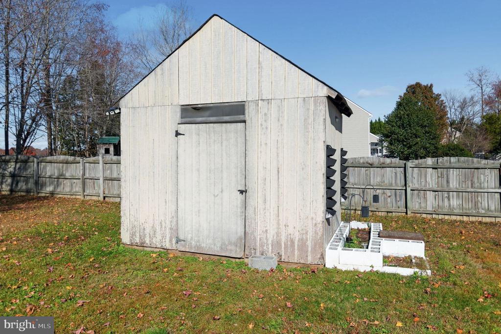 7523 STERLING DR, FREDERICKSBURG, Virginia 22407, 5 Bedrooms Bedrooms, ,3 BathroomsBathrooms,Residential,7523 STERLING DR,VASP2037466 MLS # VASP2037466 7523 STERLING DR, FREDERICKSBURG, Virginia 22407, 5 Bedrooms Bedrooms, ,3 BathroomsBathrooms,Residential,7523 STERLING DR,VASP2037466 MLS # VASP2037466