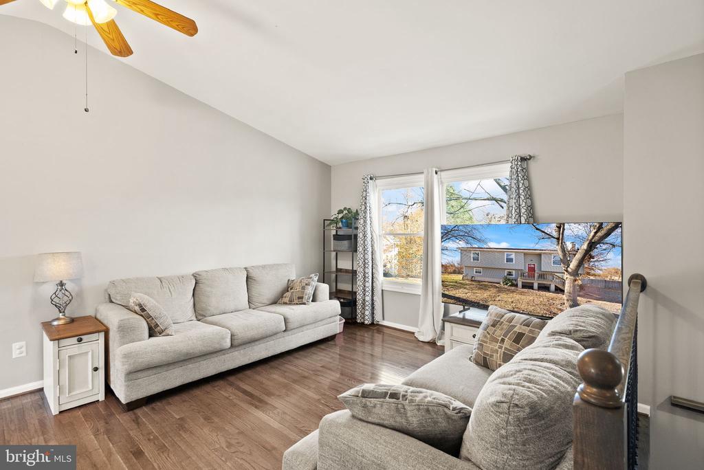 6628 BELFRYS CT W, BEALETON, Virginia, 5 Bedrooms Bedrooms, ,3 BathroomsBathrooms,Residential,6628 BELFRYS CT W,VAFQ2019622 MLS # VAFQ2019622 6628 BELFRYS CT W, BEALETON, Virginia, 5 Bedrooms Bedrooms, ,3 BathroomsBathrooms,Residential,6628 BELFRYS CT W,VAFQ2019622 MLS # VAFQ2019622