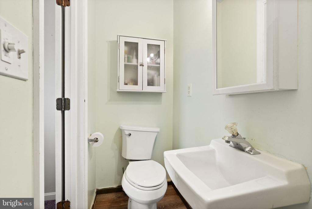 6628 BELFRYS CT W, BEALETON, Virginia, 5 Bedrooms Bedrooms, ,3 BathroomsBathrooms,Residential,6628 BELFRYS CT W,VAFQ2019622 MLS # VAFQ2019622 6628 BELFRYS CT W, BEALETON, Virginia, 5 Bedrooms Bedrooms, ,3 BathroomsBathrooms,Residential,6628 BELFRYS CT W,VAFQ2019622 MLS # VAFQ2019622