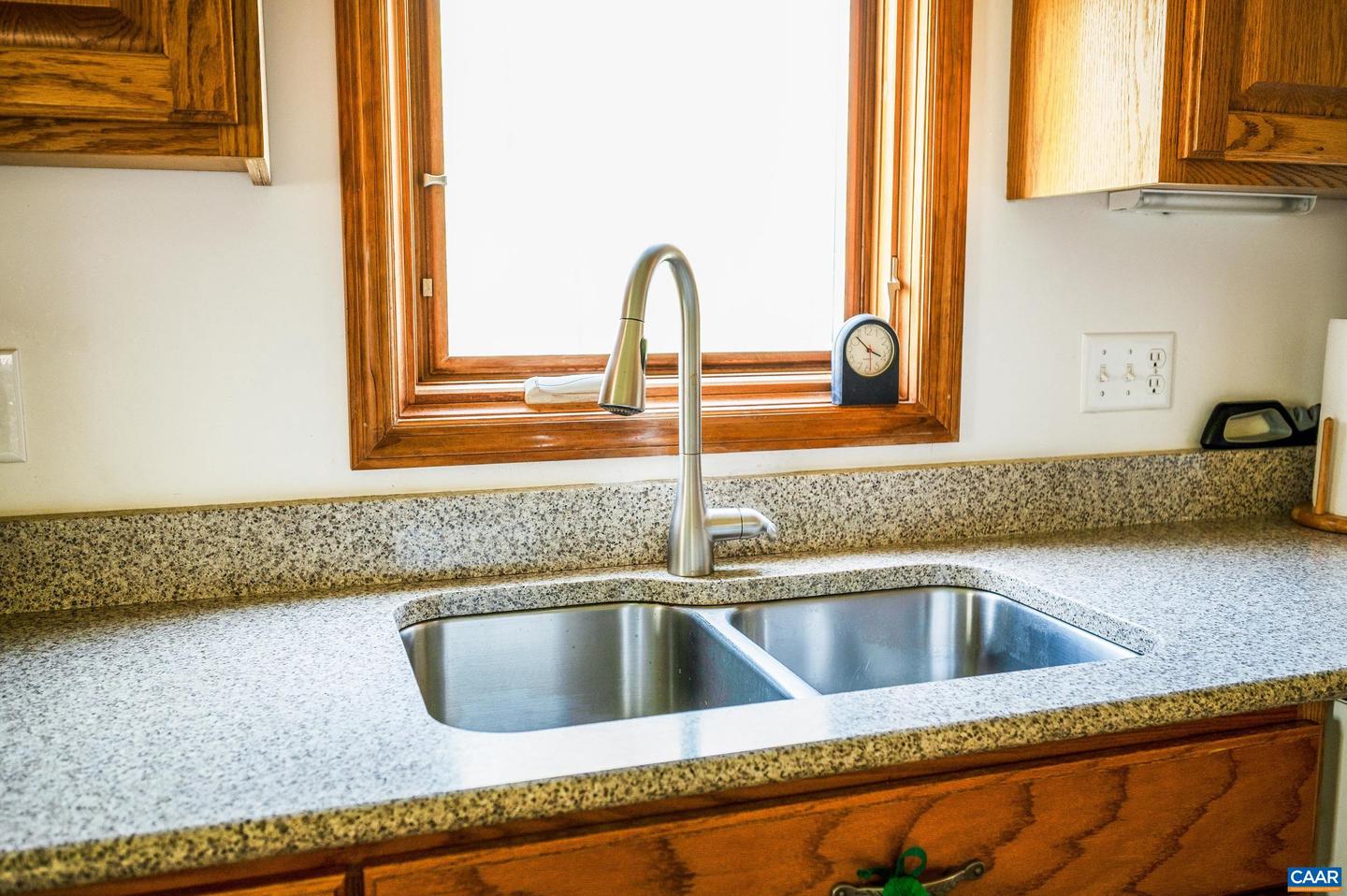 239 LITTLE FARM RD, AMHERST, Virginia 24521, 3 Bedrooms Bedrooms, ,2 BathroomsBathrooms,Residential,For sale,239 LITTLE FARM RD,663300 MLS # 663300 239 LITTLE FARM RD, AMHERST, Virginia 24521, 3 Bedrooms Bedrooms, ,2 BathroomsBathrooms,Residential,For sale,239 LITTLE FARM RD,663300 MLS # 663300