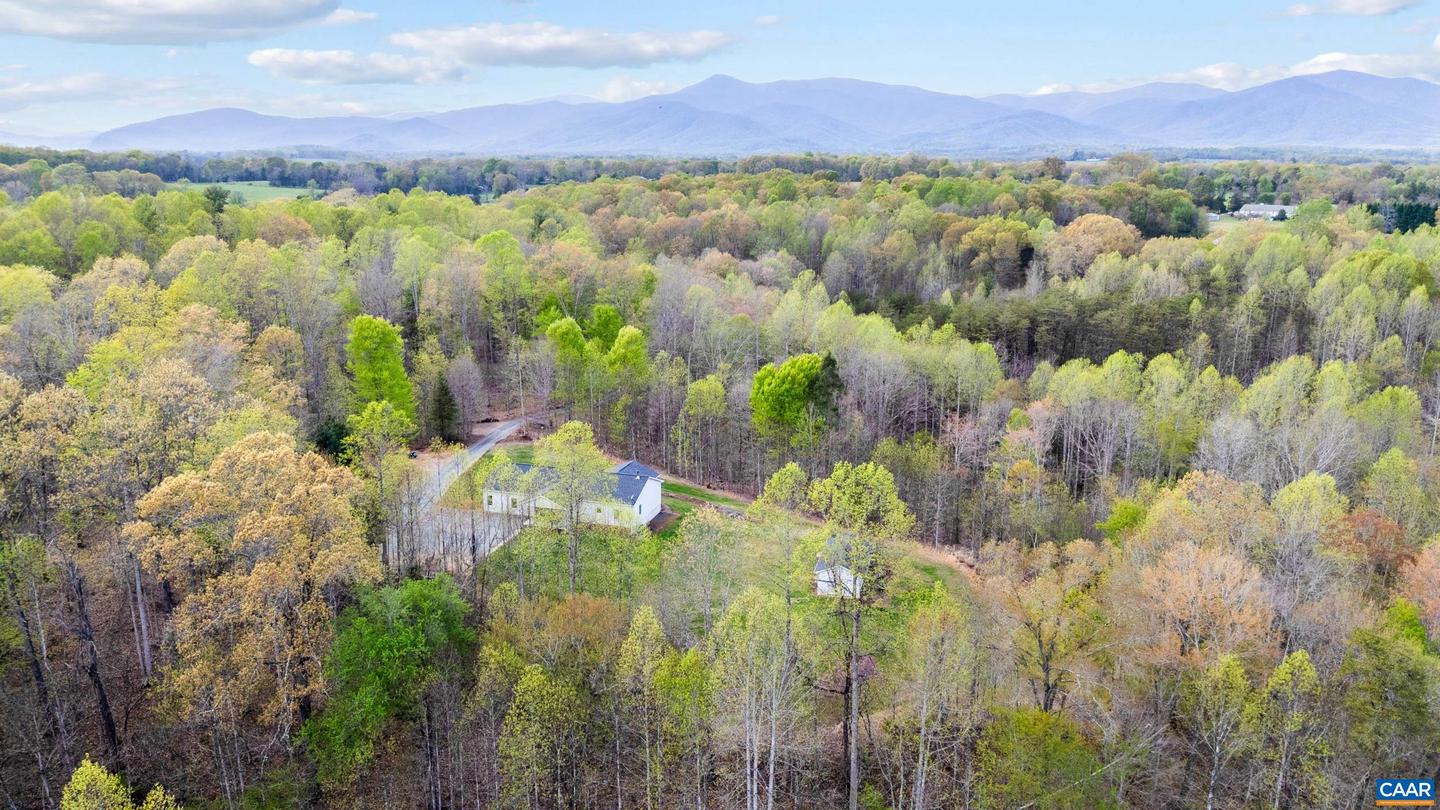 239 LITTLE FARM RD, AMHERST, Virginia 24521, 3 Bedrooms Bedrooms, ,2 BathroomsBathrooms,Residential,For sale,239 LITTLE FARM RD,663300 MLS # 663300 239 LITTLE FARM RD, AMHERST, Virginia 24521, 3 Bedrooms Bedrooms, ,2 BathroomsBathrooms,Residential,For sale,239 LITTLE FARM RD,663300 MLS # 663300