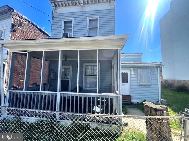 2003 FAIRLAWN AVE SE, WASHINGTON, District Of Columbia 20020, 3 Bedrooms Bedrooms, ,1 BathroomBathrooms,Residential,For sale,2003 FAIRLAWN AVE SE,DCDC2204448 MLS # DCDC2204448 2003 FAIRLAWN AVE SE, WASHINGTON, District Of Columbia 20020, 3 Bedrooms Bedrooms, ,1 BathroomBathrooms,Residential,For sale,2003 FAIRLAWN AVE SE,DCDC2204448 MLS # DCDC2204448