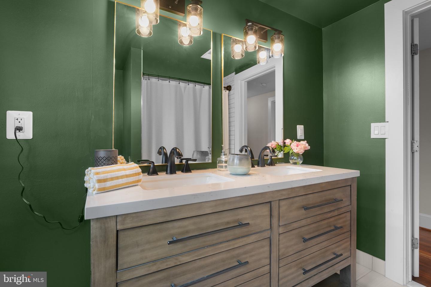 118 W EDMONDSON ST, CULPEPER, Virginia 22701, 4 Bedrooms Bedrooms, ,2 BathroomsBathrooms,Residential,For sale,118 W EDMONDSON ST,VACU2010936 MLS # VACU2010936 118 W EDMONDSON ST, CULPEPER, Virginia 22701, 4 Bedrooms Bedrooms, ,2 BathroomsBathrooms,Residential,For sale,118 W EDMONDSON ST,VACU2010936 MLS # VACU2010936