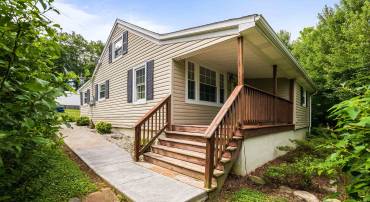 474 STONEY RUN RD, BUENA VISTA, Virginia 24416, 3 Bedrooms Bedrooms, ,1 BathroomBathrooms,Residential,474 STONEY RUN RD,666144 MLS # 666144