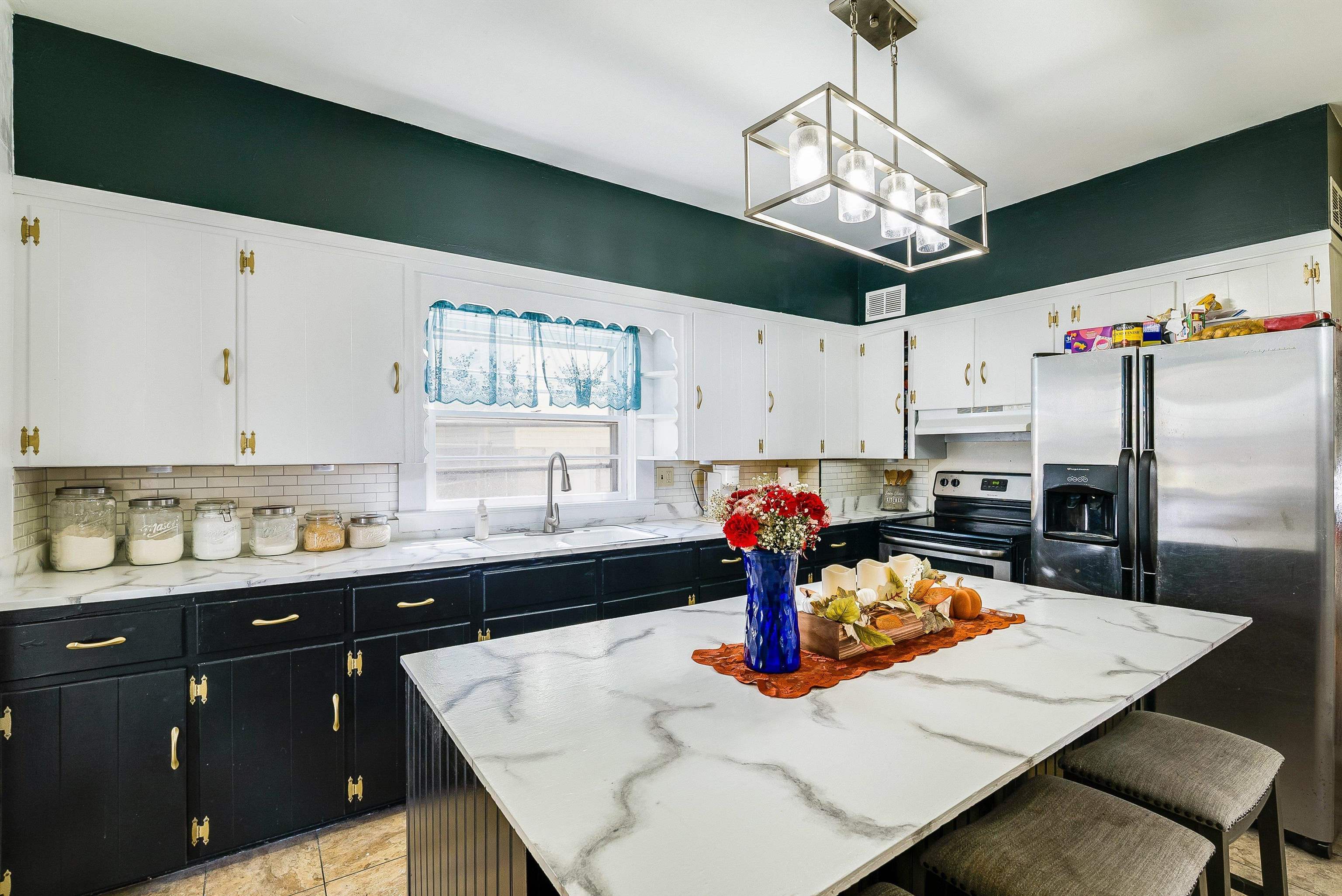 502 THIRD ST, SHENANDOAH, Virginia 22849, 3 Bedrooms Bedrooms, ,1 BathroomBathrooms,Residential,502 THIRD ST,668640 MLS # 668640