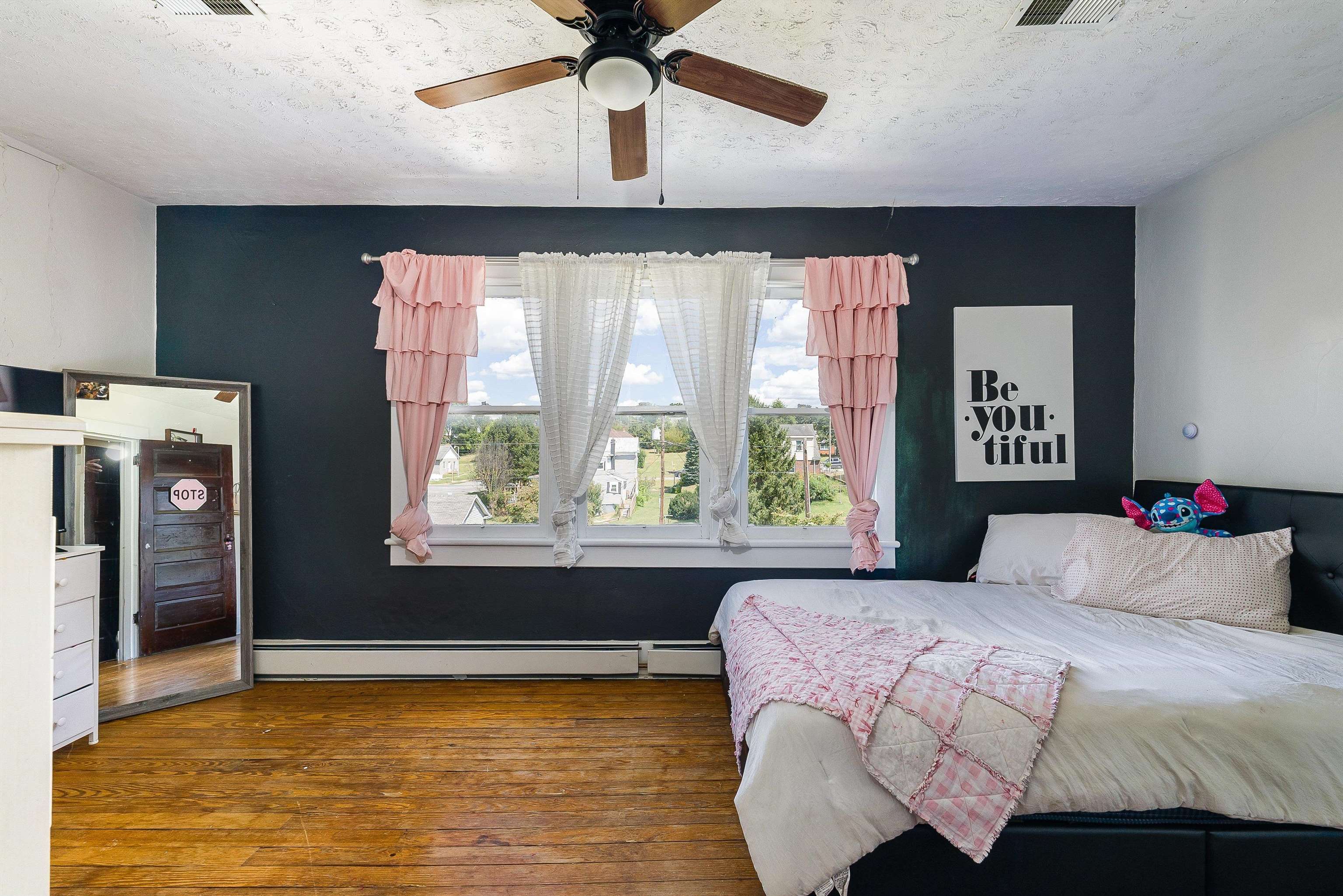 502 THIRD ST, SHENANDOAH, Virginia 22849, 3 Bedrooms Bedrooms, ,1 BathroomBathrooms,Residential,502 THIRD ST,668640 MLS # 668640