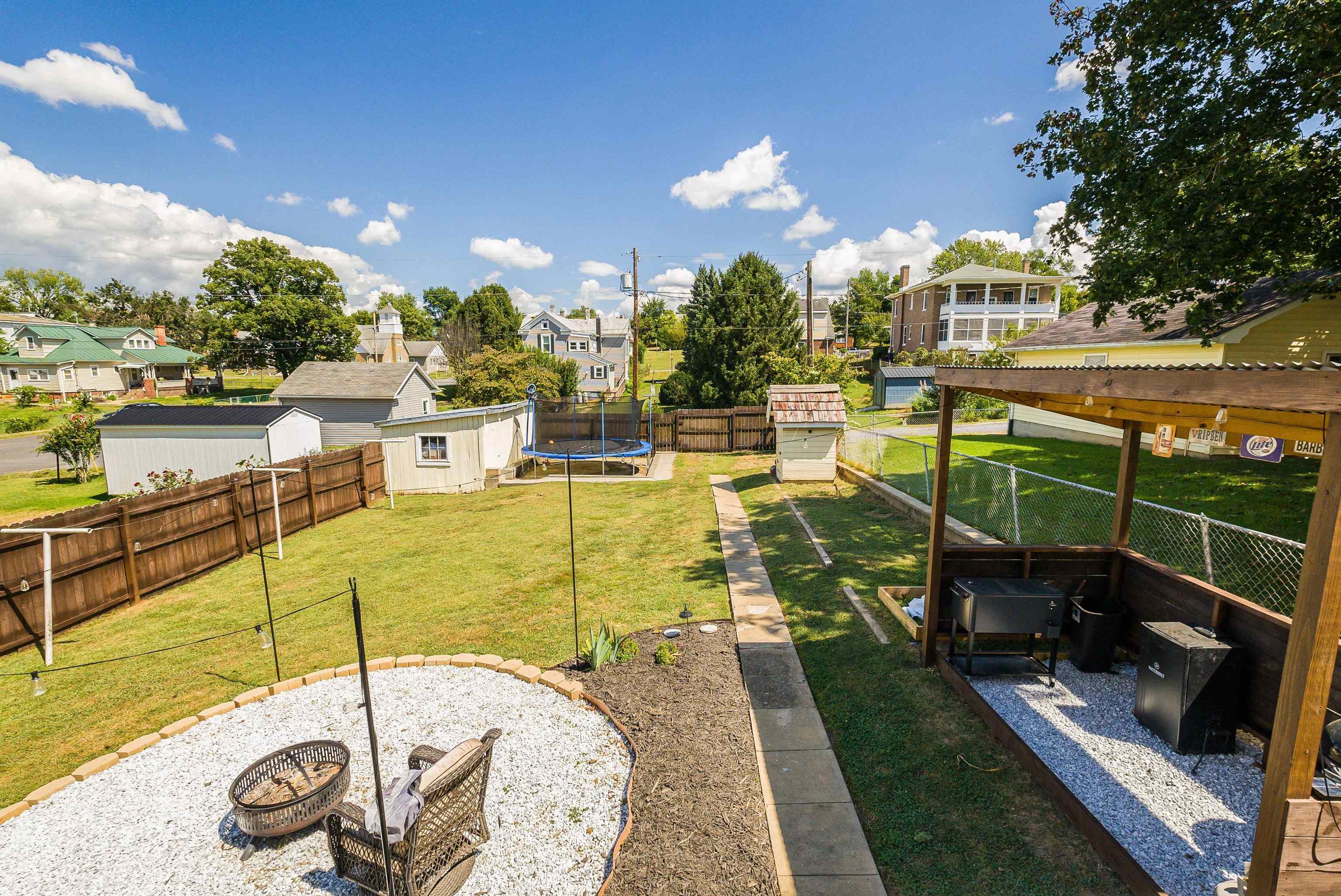 502 THIRD ST, SHENANDOAH, Virginia 22849, 3 Bedrooms Bedrooms, ,1 BathroomBathrooms,Residential,502 THIRD ST,668640 MLS # 668640