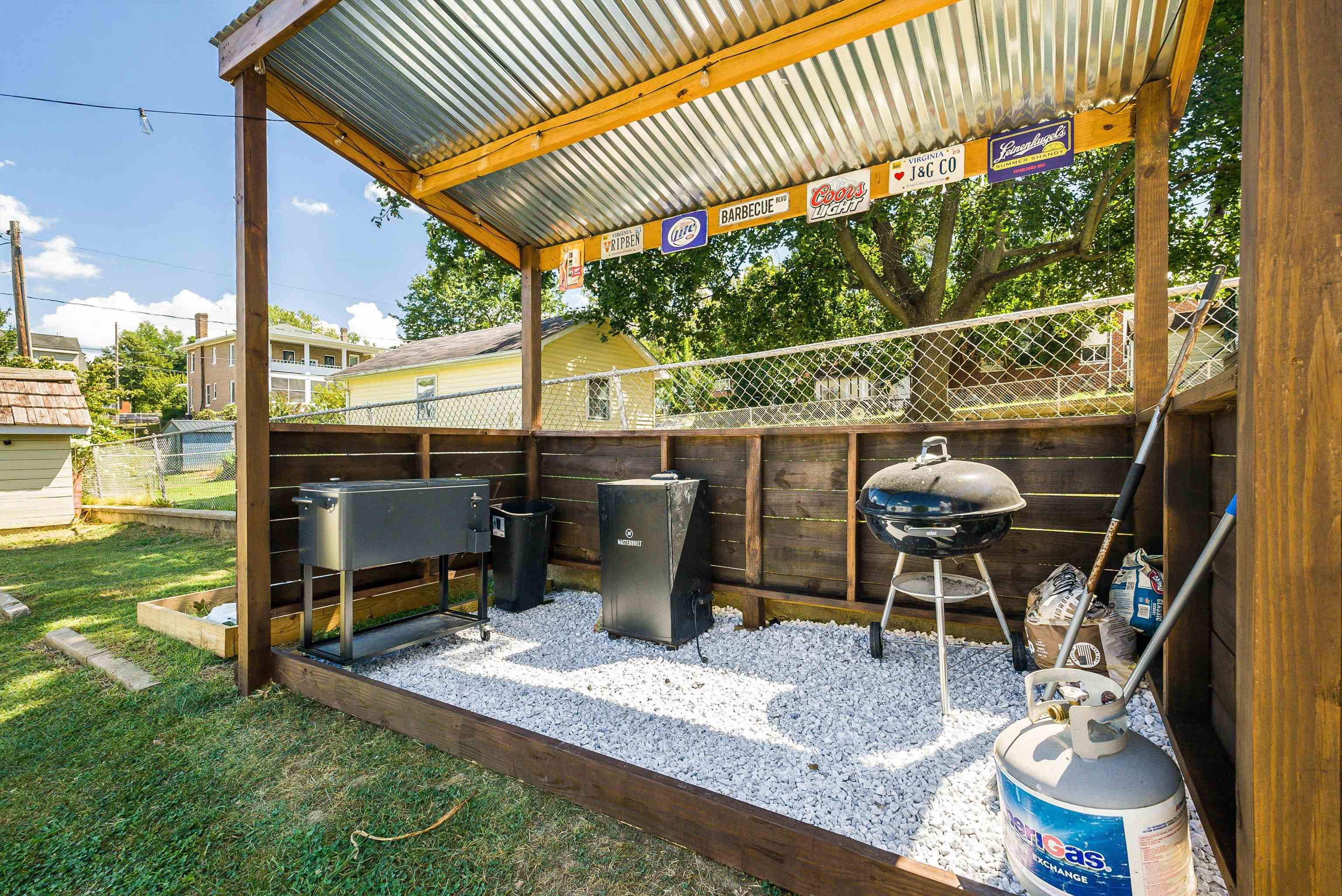 502 THIRD ST, SHENANDOAH, Virginia 22849, 3 Bedrooms Bedrooms, ,1 BathroomBathrooms,Residential,502 THIRD ST,668640 MLS # 668640