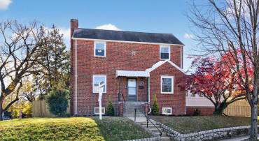 31 MCDONALD PL NE, WASHINGTON, District Of Columbia 20011, 4 Bedrooms Bedrooms, 9 Rooms Rooms,2 BathroomsBathrooms,Residential,For sale,31 MCDONALD PL NE,DCDC2210934 MLS # DCDC2210934