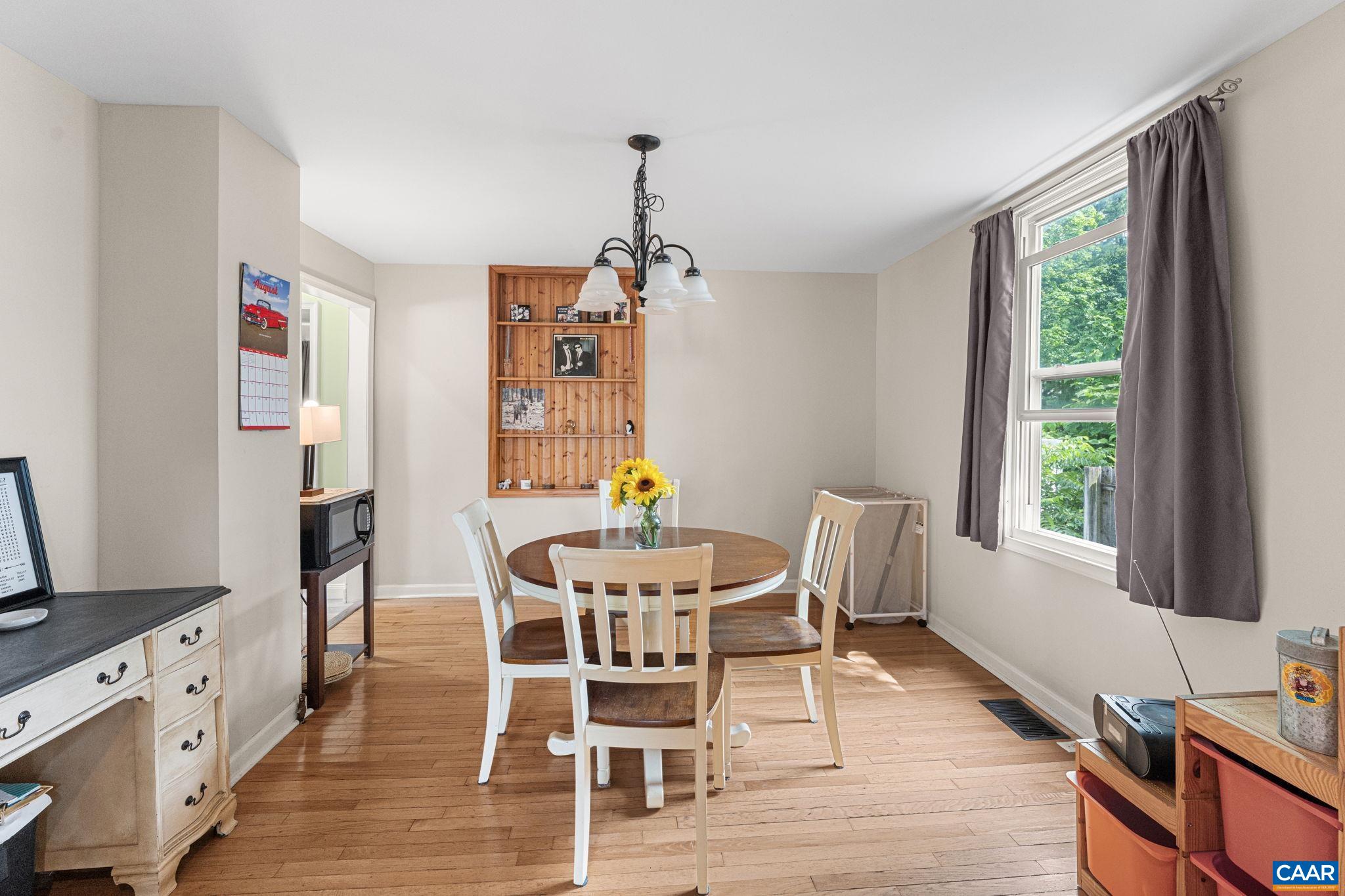 564 N BATH AVE, WAYNESBORO, Virginia 22980, 3 Bedrooms Bedrooms, ,1 BathroomBathrooms,Residential,564 N BATH AVE,671086 MLS # 671086