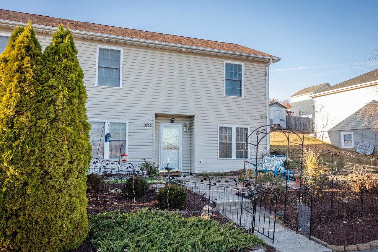 3200 JOPPA CT, ROCKINGHAM, Virginia 22801, 3 Bedrooms Bedrooms, ,2 BathroomsBathrooms,Residential,3200 JOPPA CT,671091 MLS # 671091