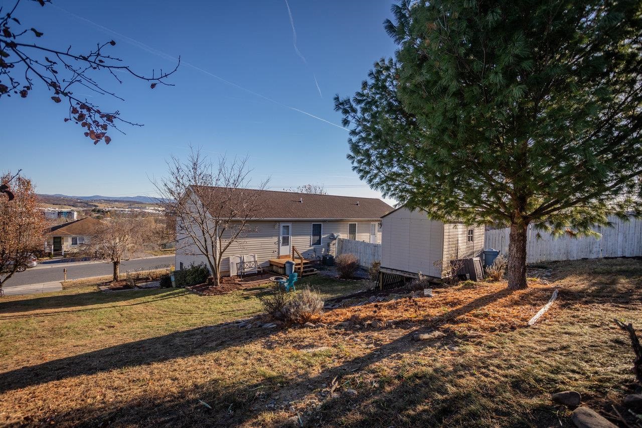 3200 JOPPA CT, ROCKINGHAM, Virginia 22801, 3 Bedrooms Bedrooms, ,2 BathroomsBathrooms,Residential,3200 JOPPA CT,671091 MLS # 671091